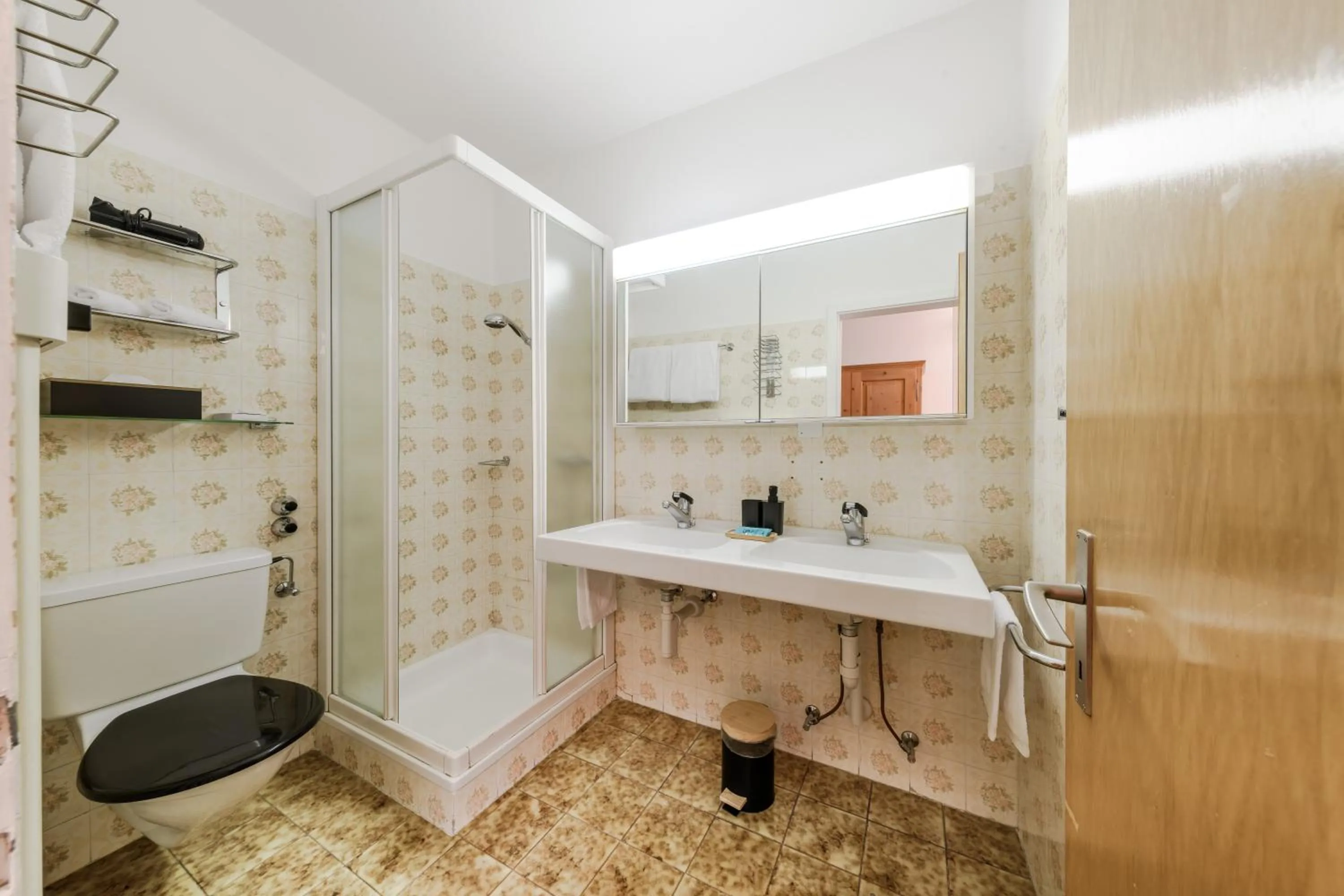 Shower in Poschiavo Suisse Hotel