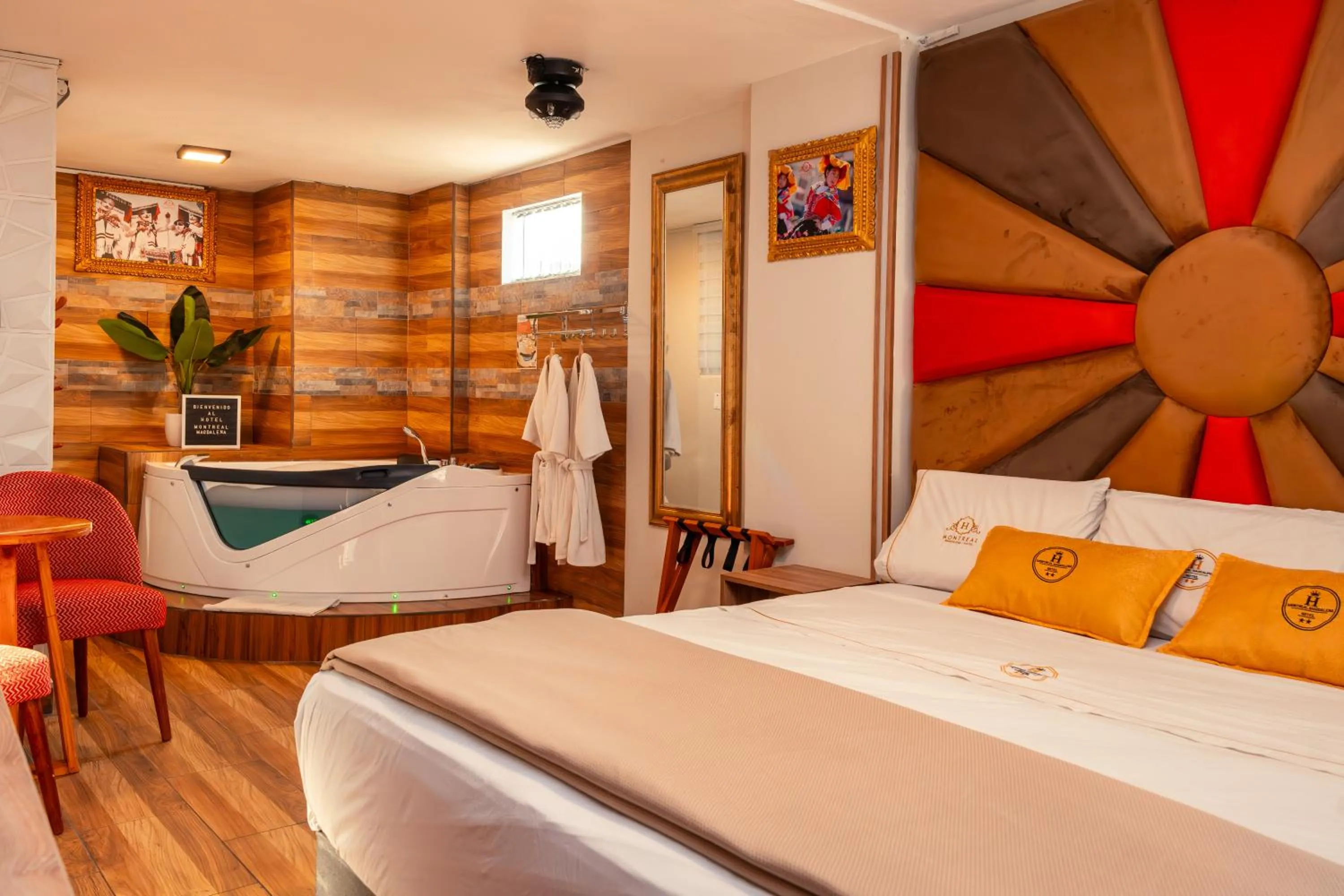 Bed in Montreal Magdalena Del Mar Hotel