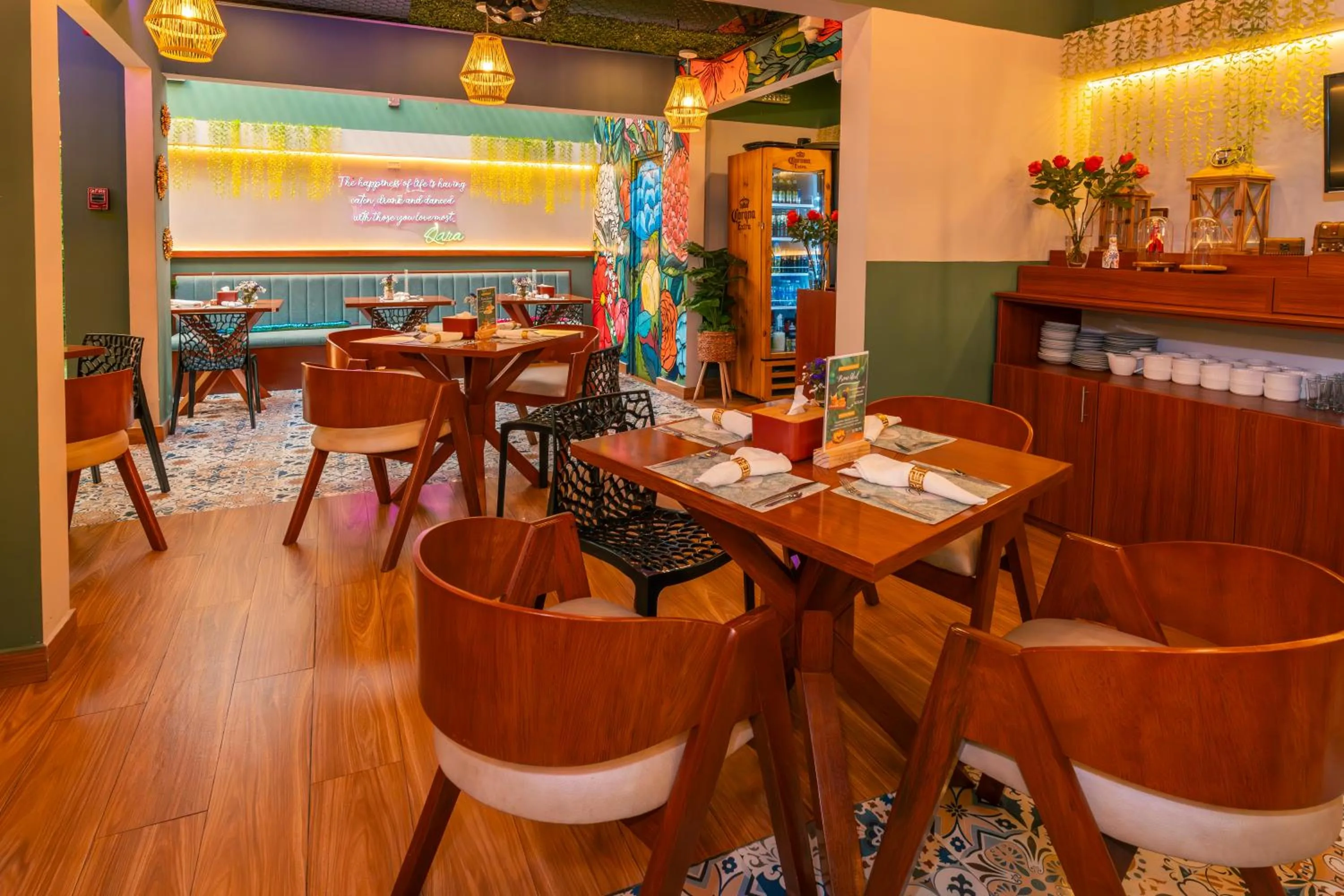 Lounge or bar in Montreal Magdalena Del Mar Hotel