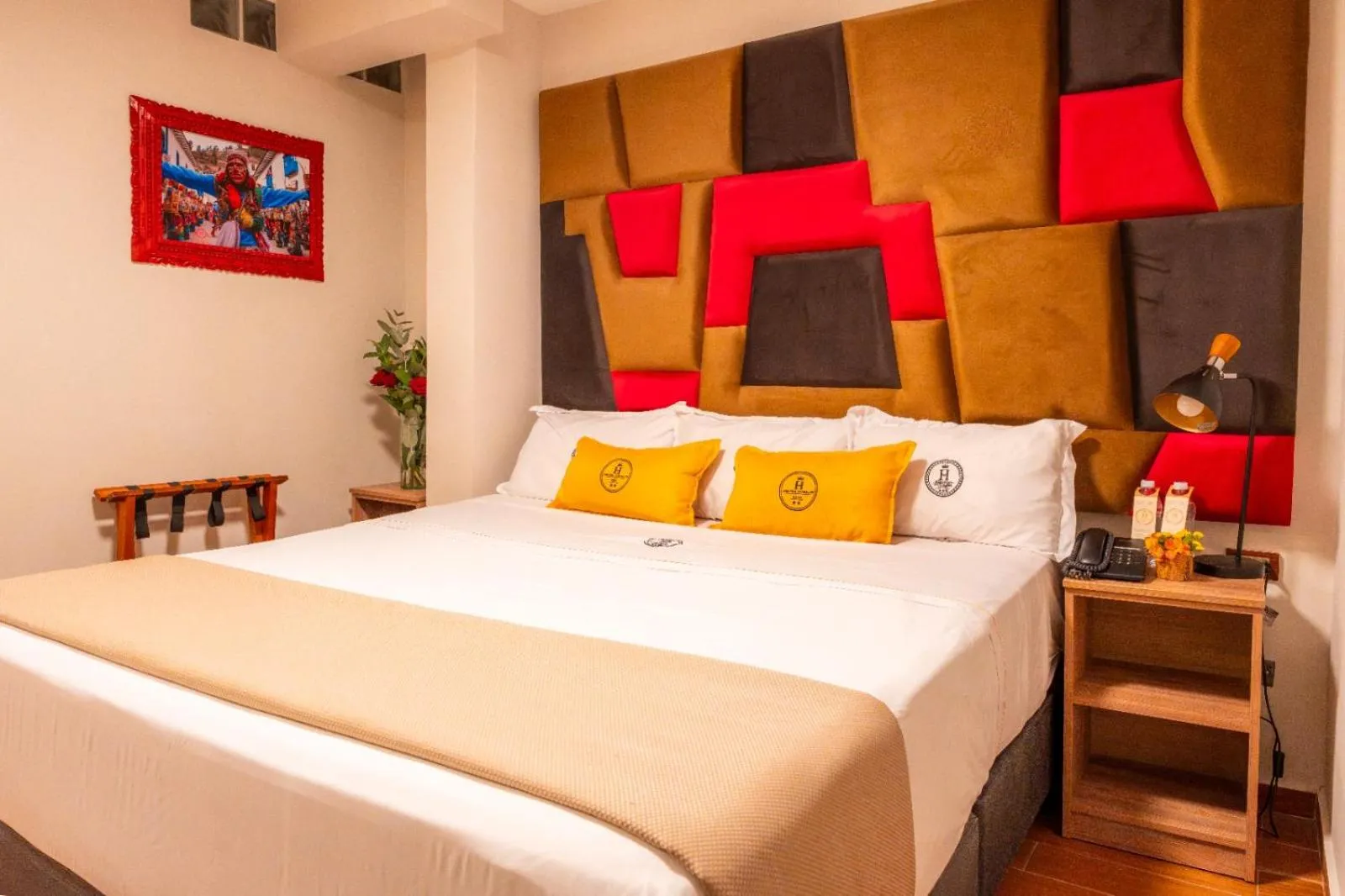 Bed in Montreal Magdalena Del Mar Hotel