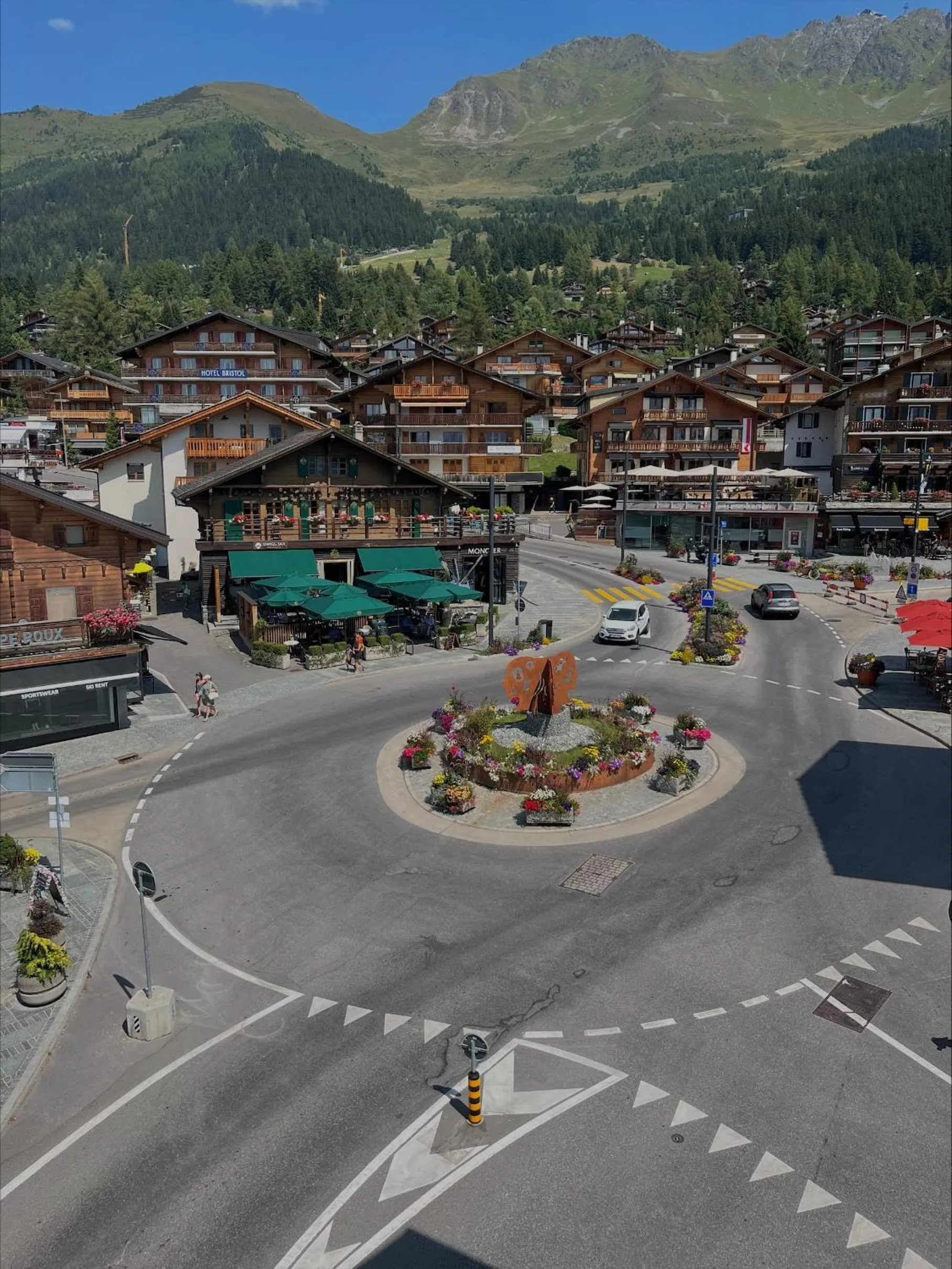City view in Hotel Ermitage Verbier