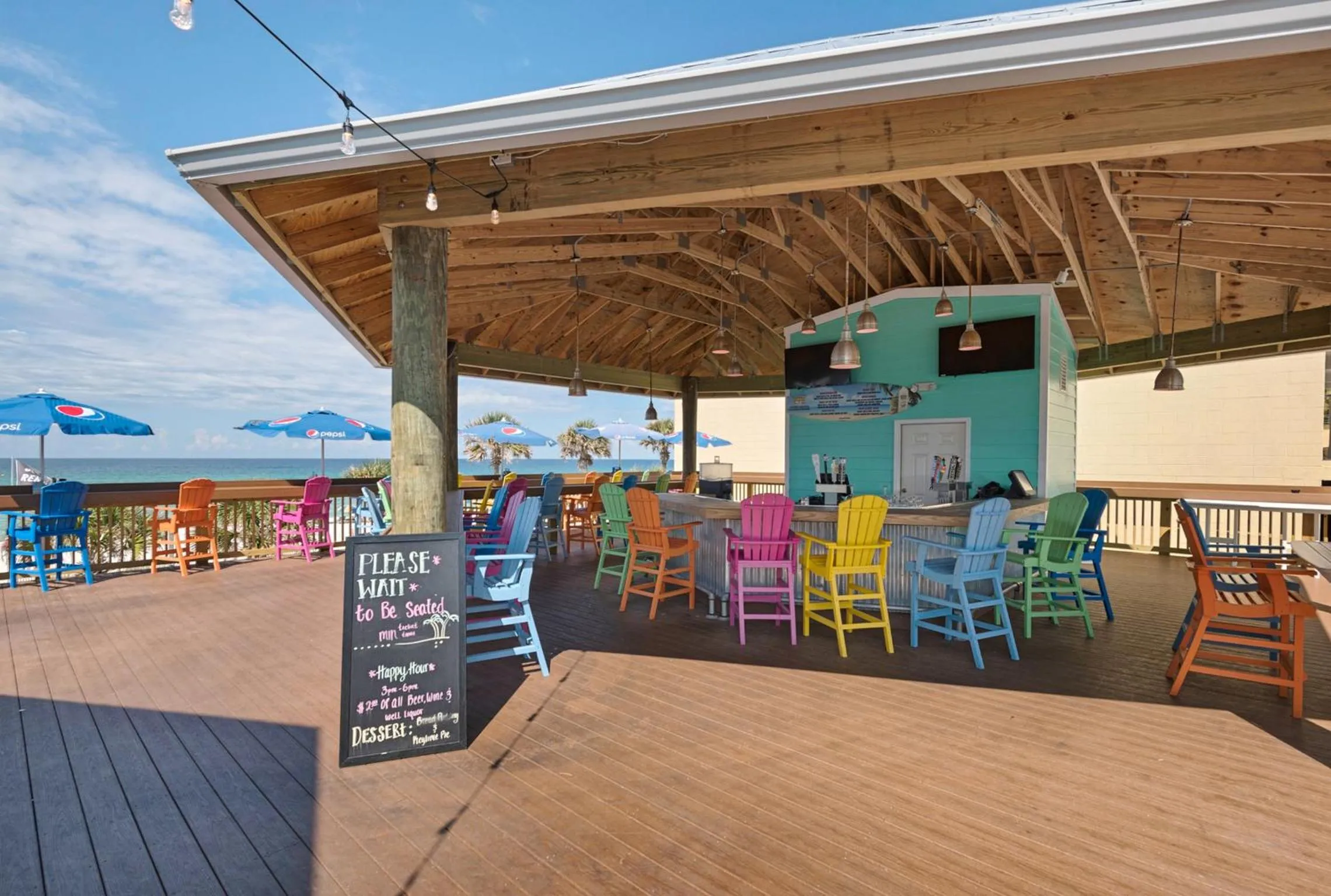 Restaurant/places to eat in Ramada by Wyndham Panama City Beach / Beachfront