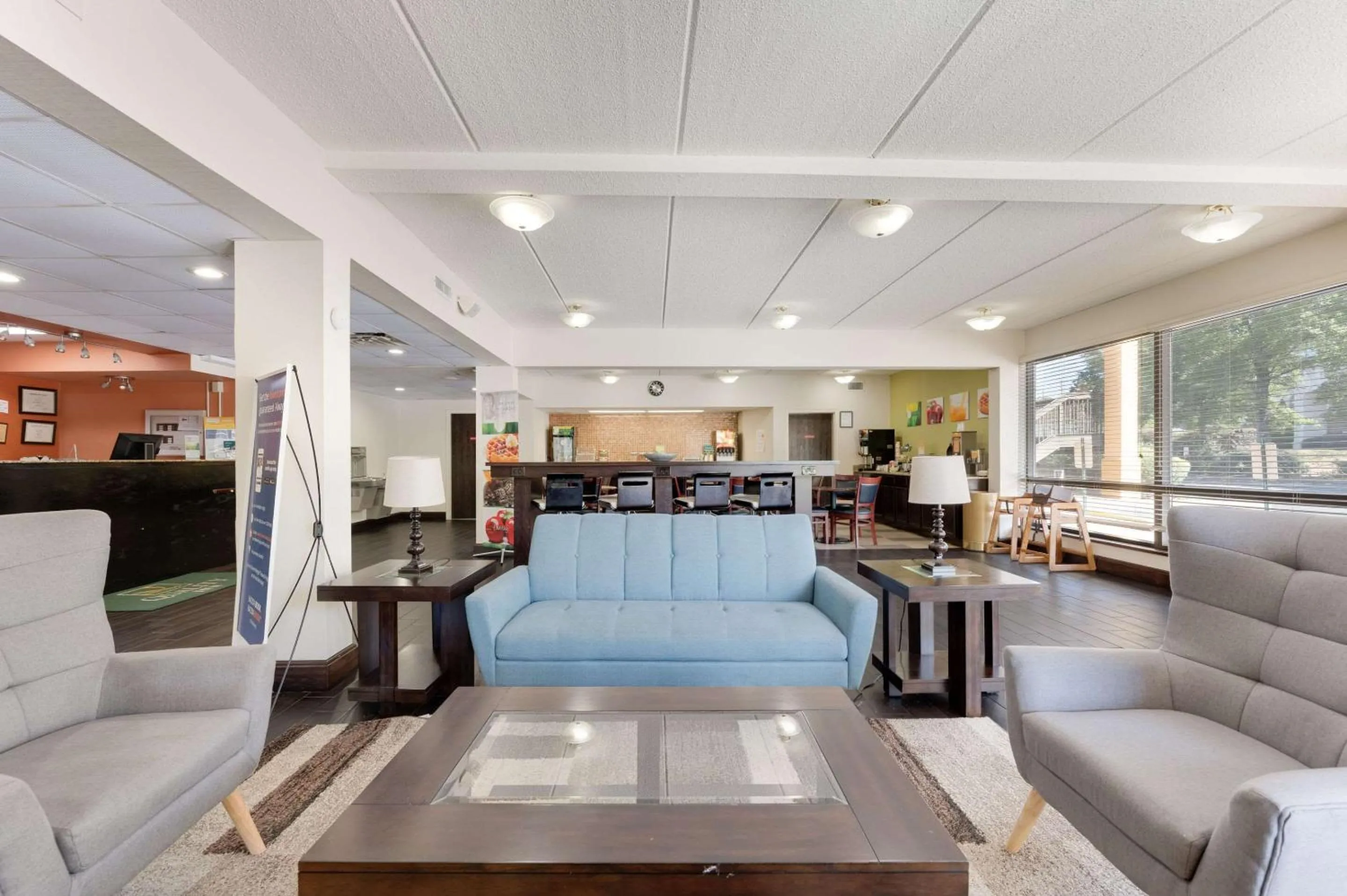 Lobby or reception in Quality Inn Airport - Southeast