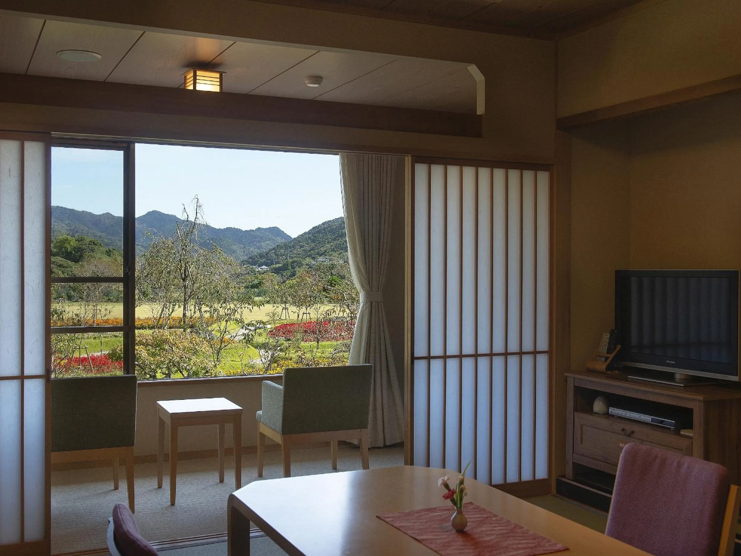 Bed in Shimoda Central Hotel