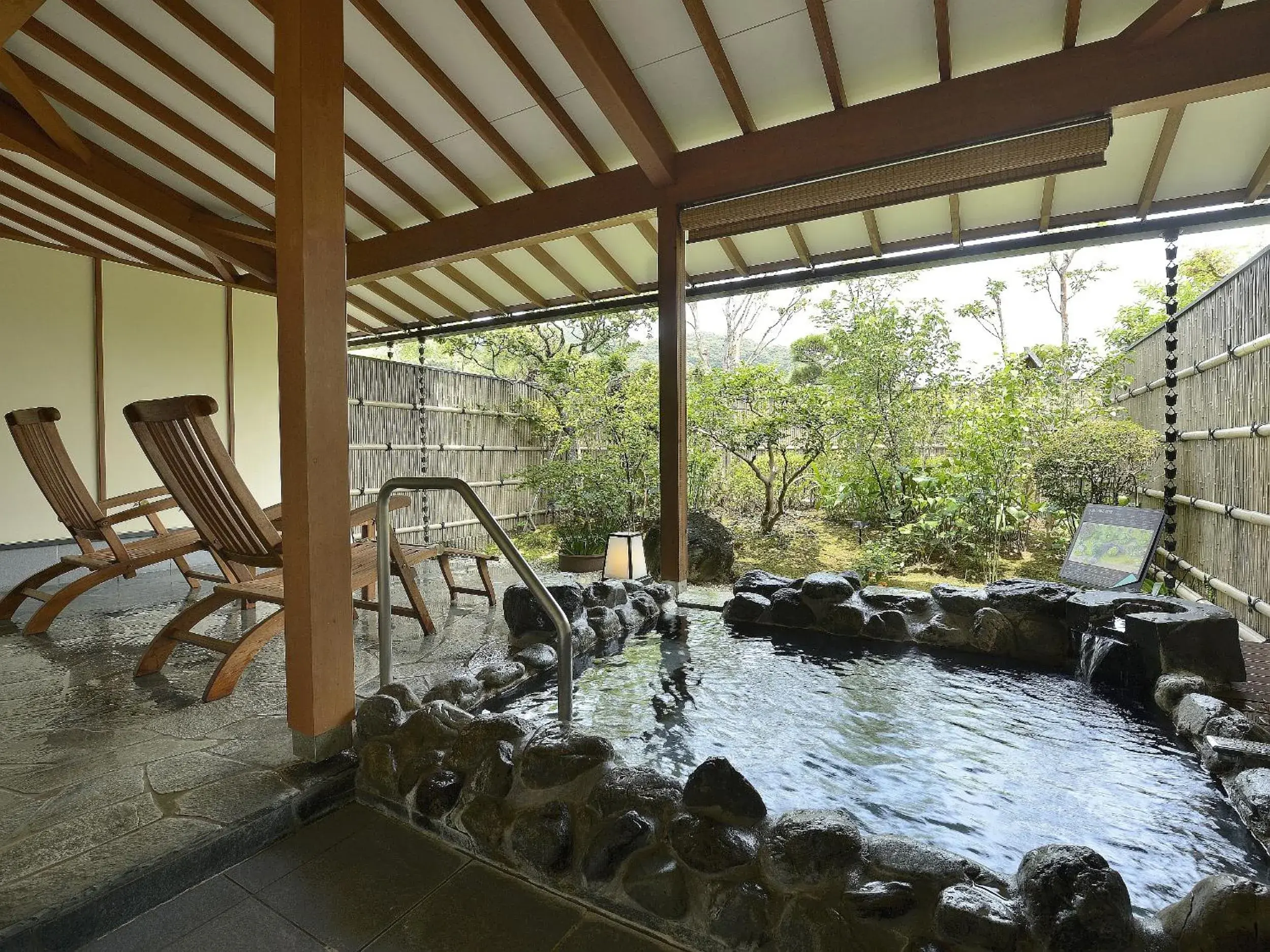 Suite Room with Open-Air Bath and Garden - In-Room Dinner Included in Shimoda Central Hotel Suite Room with Open-Air Bath and Garden - In-Room Dinner Included in Shimoda Central Hotel