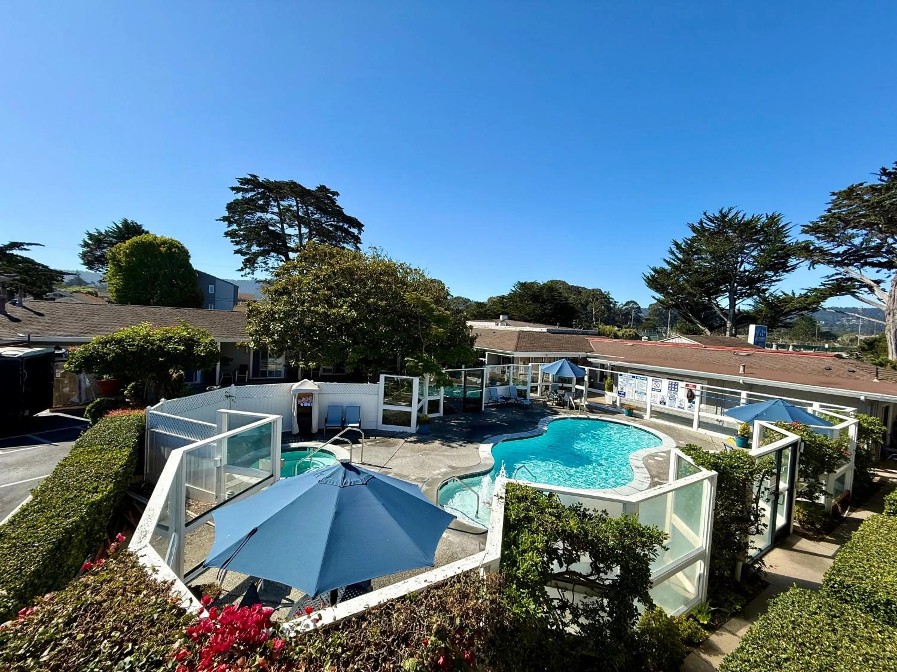 Swimming pool in Monterey Bay Lodge