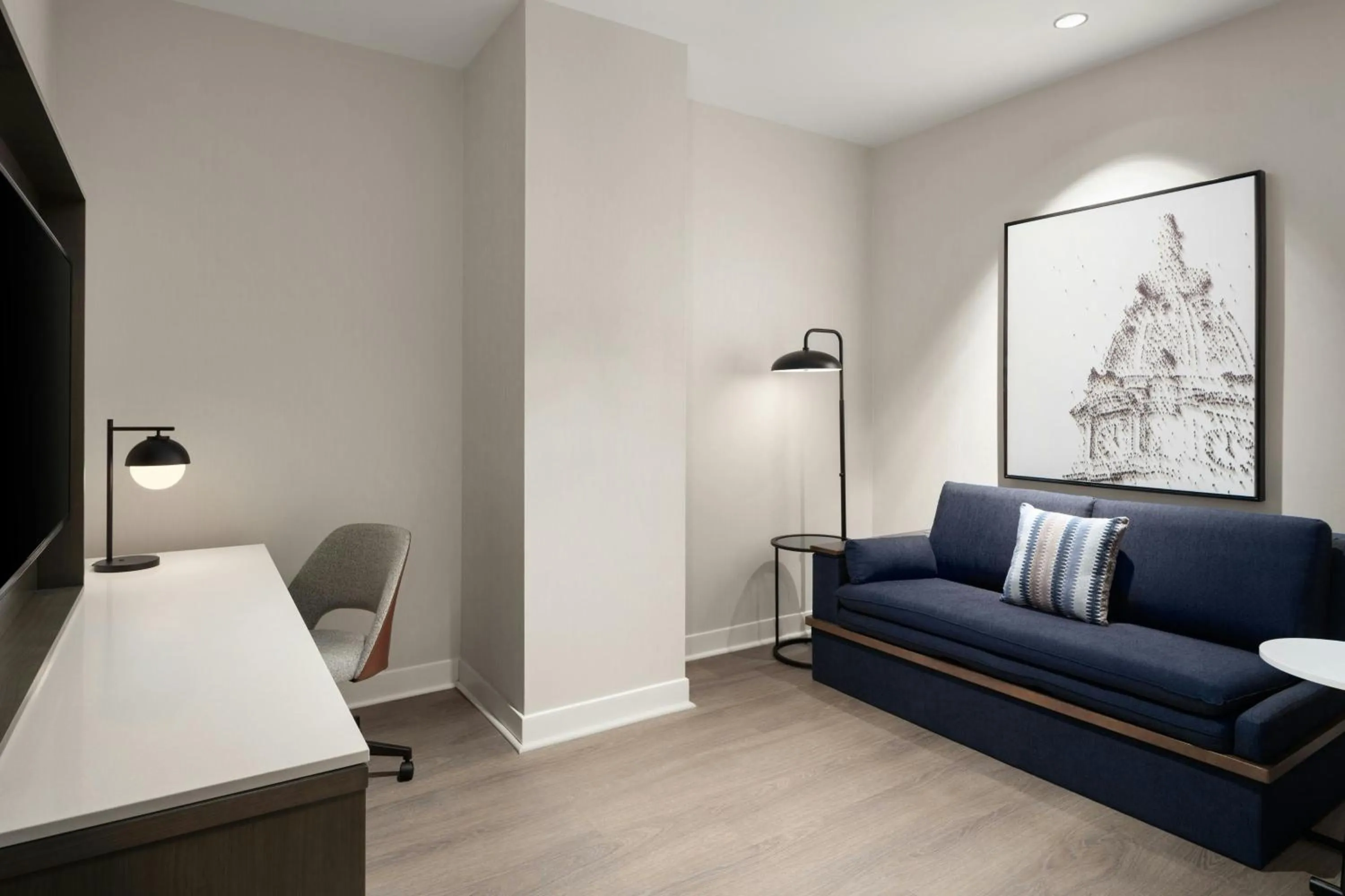 Living room in Courtyard by Marriott Philadelphia Downtown