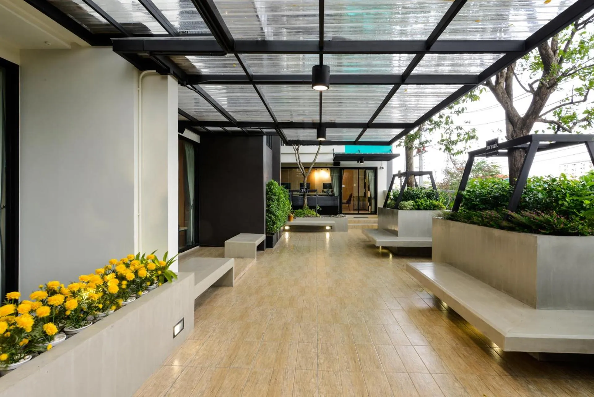 Garden in SiRi Ratchada Bangkok