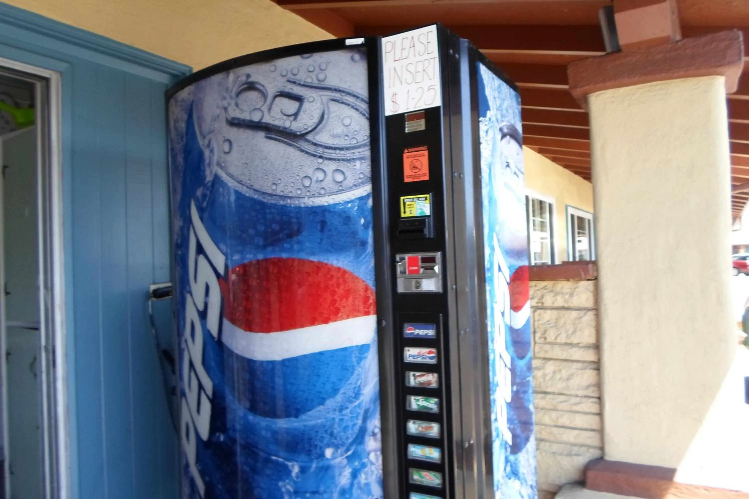 On-site shops in Hitching Post Studios Inn