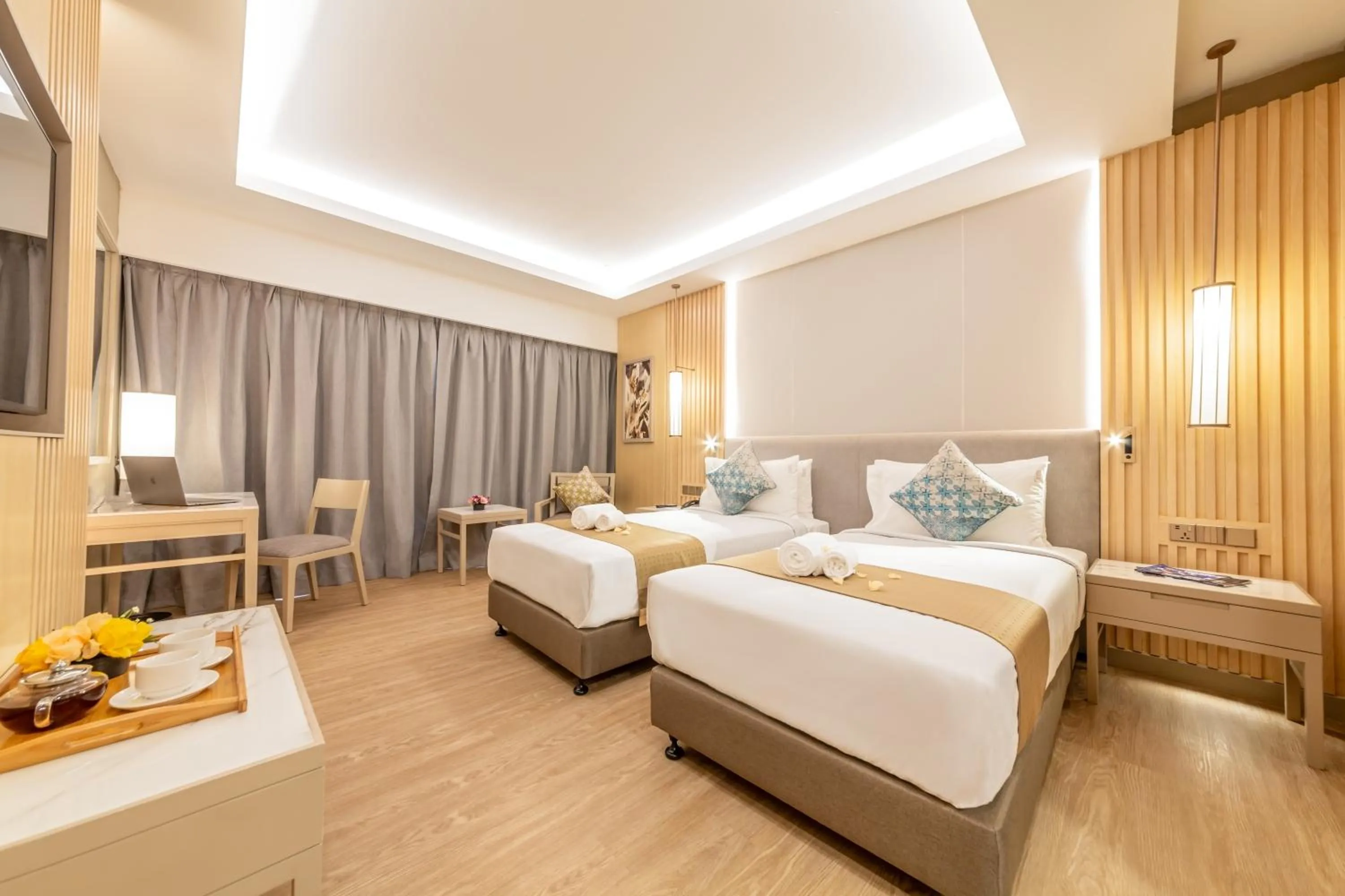 Bed in Glenmarie Hotel and Golf Resort