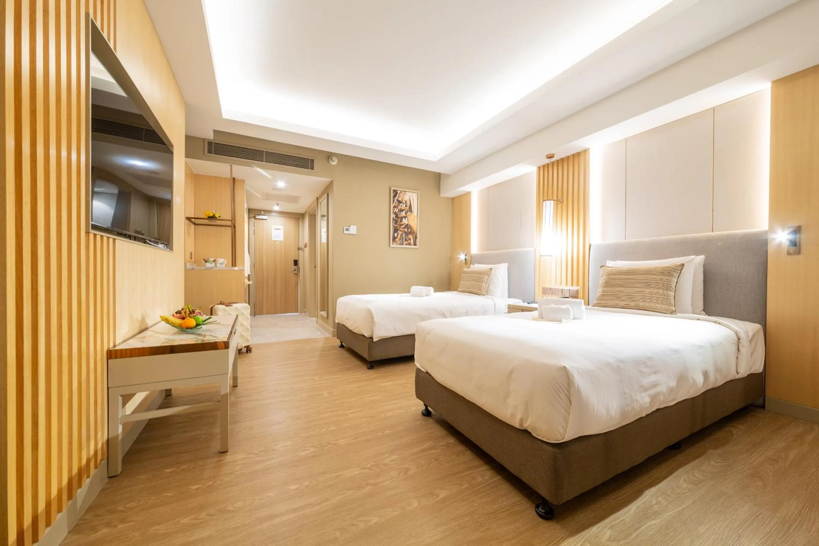 Bed in Glenmarie Hotel and Golf Resort