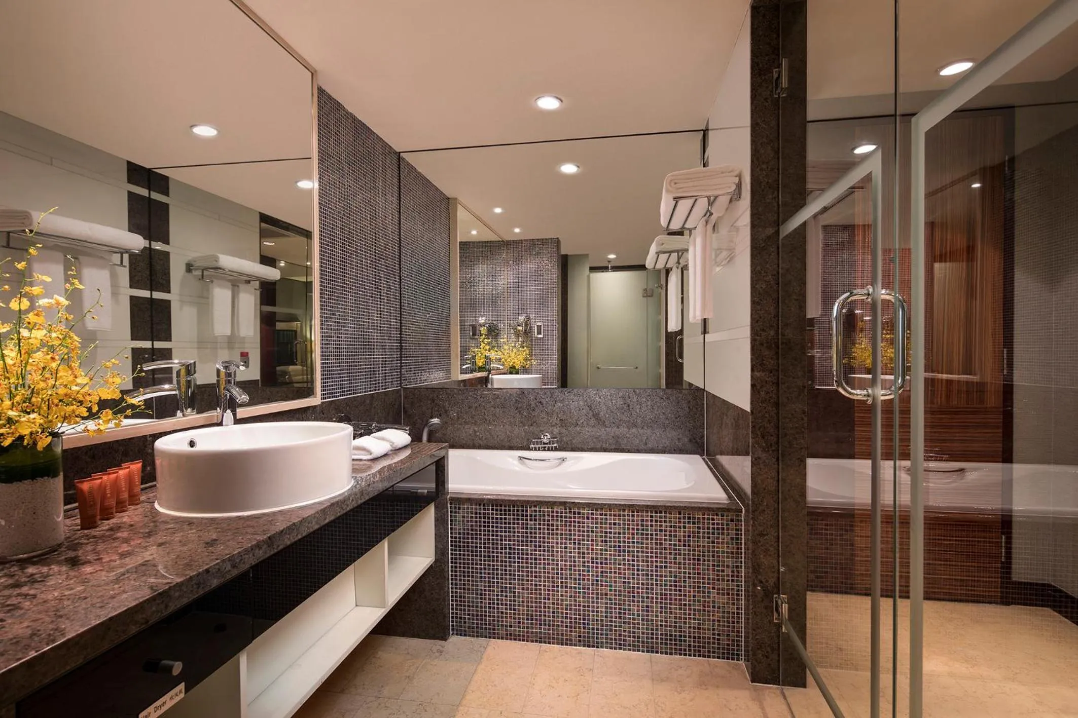 Bathroom in Crowne Plaza Wuxi City Center