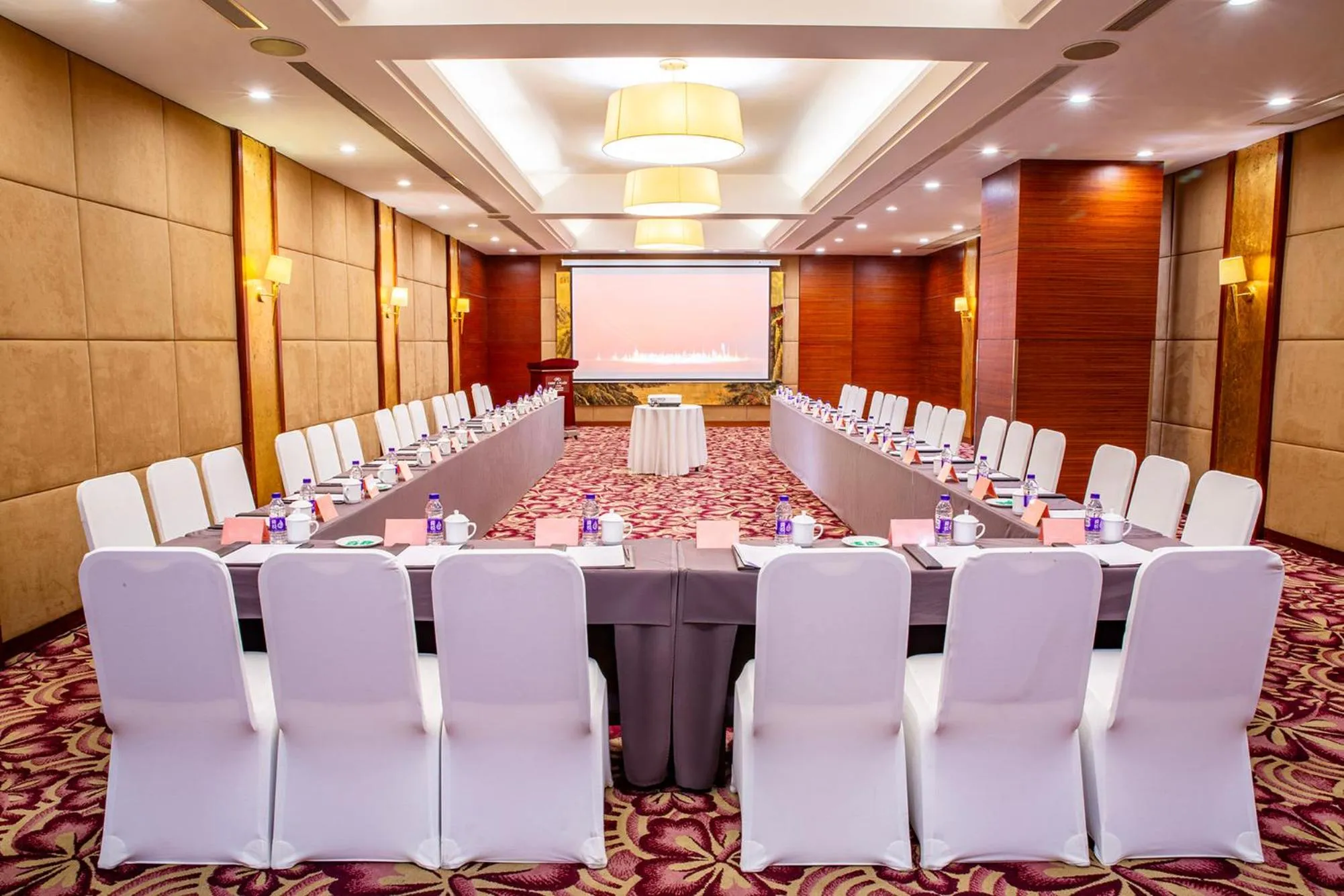 Meeting/conference room in Crowne Plaza Wuxi City Center