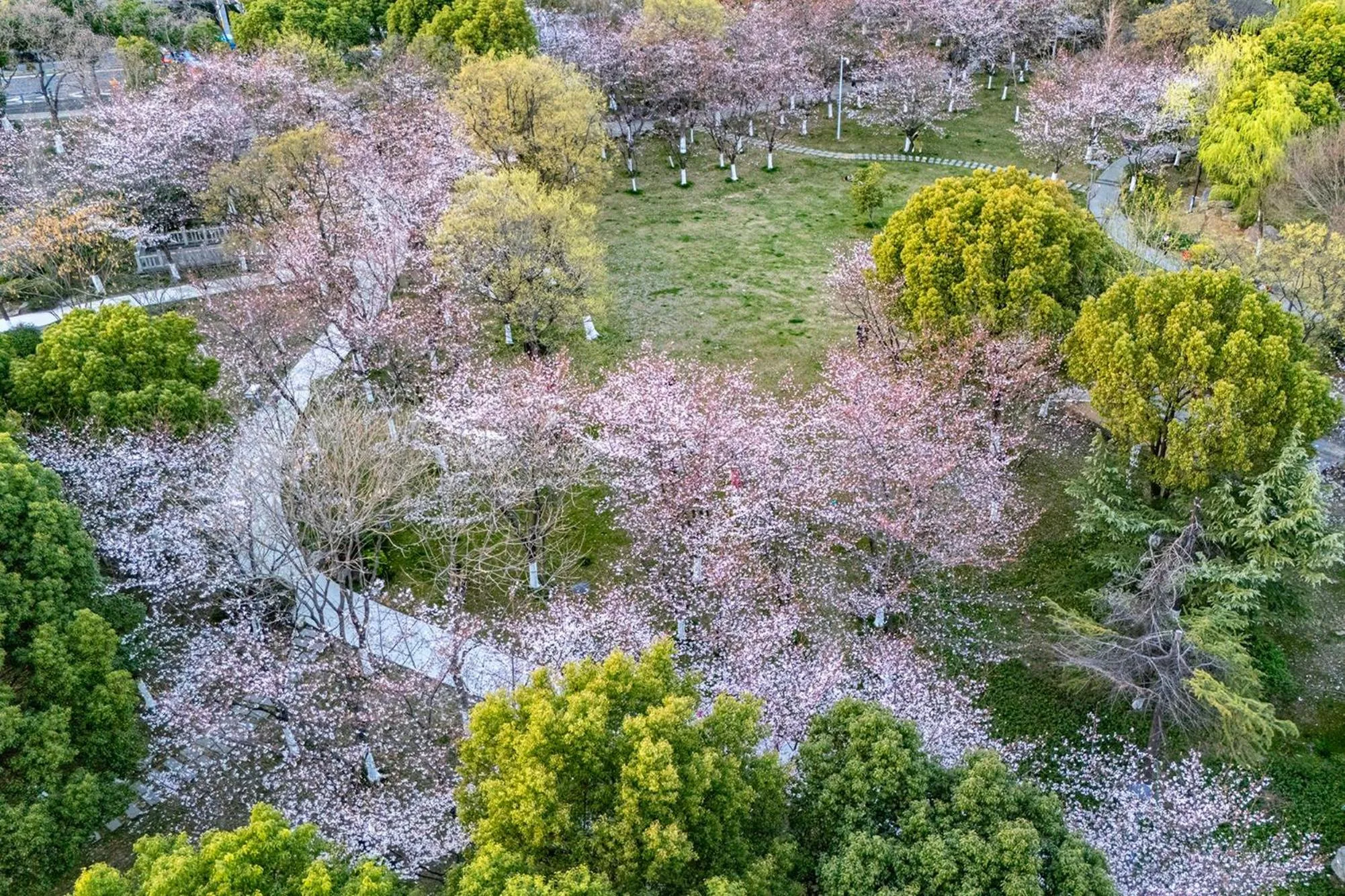 Property building in Crowne Plaza Wuxi City Center