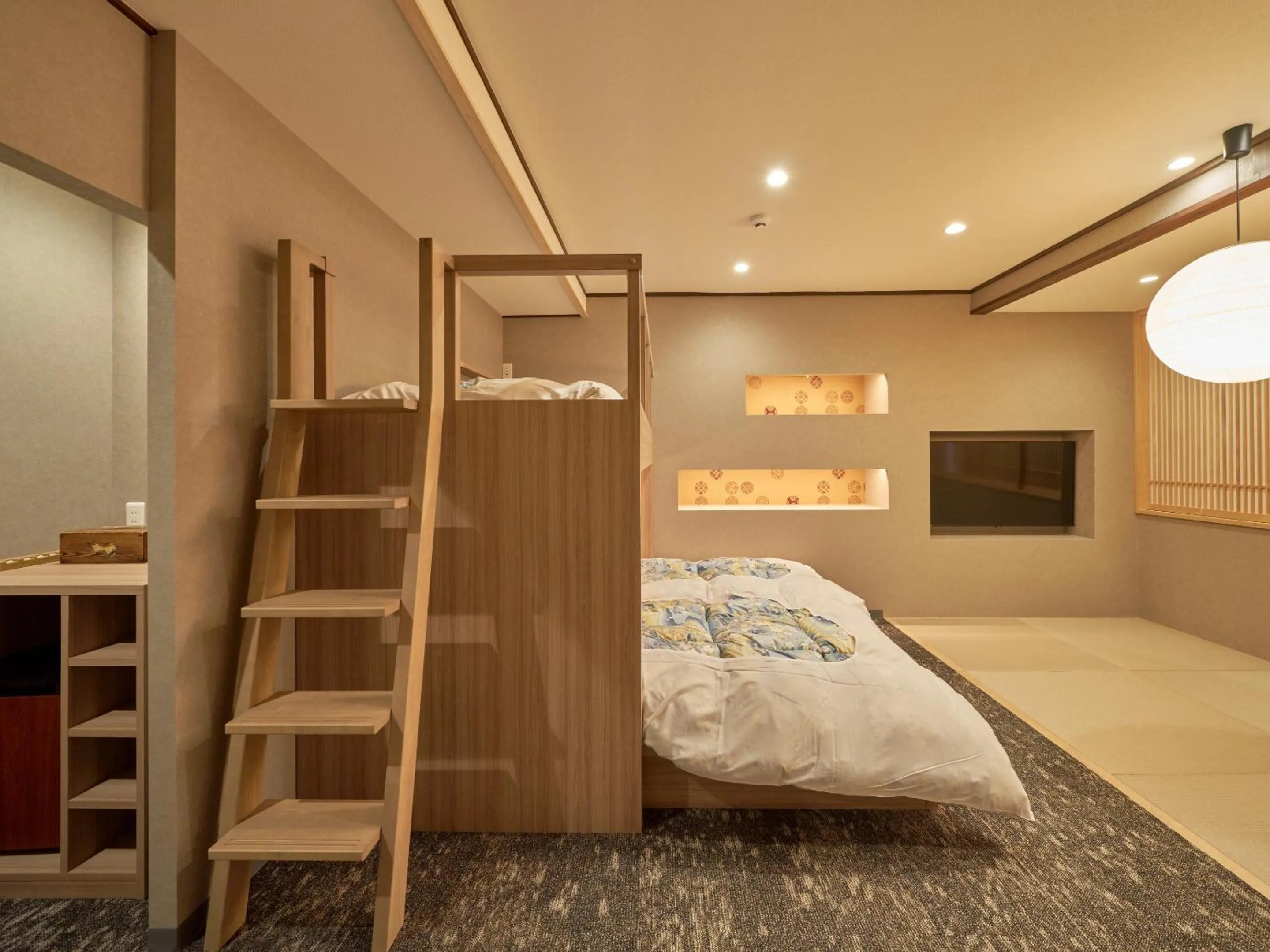 bunk bed, Bed in Gion Shinmonso