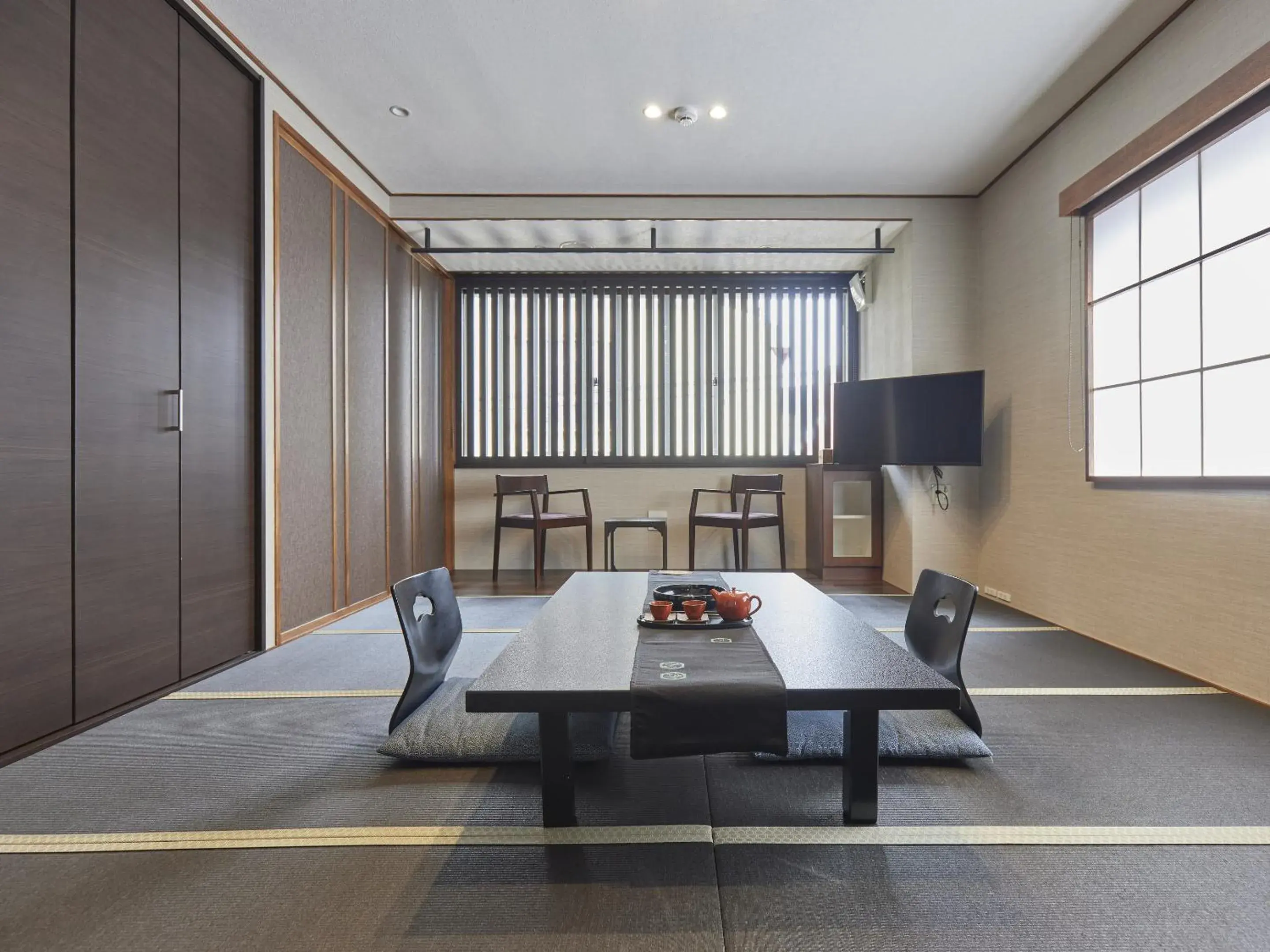 Quadruple Room with Shower in Gion Shinmonso Quadruple Room with Shower in Gion Shinmonso