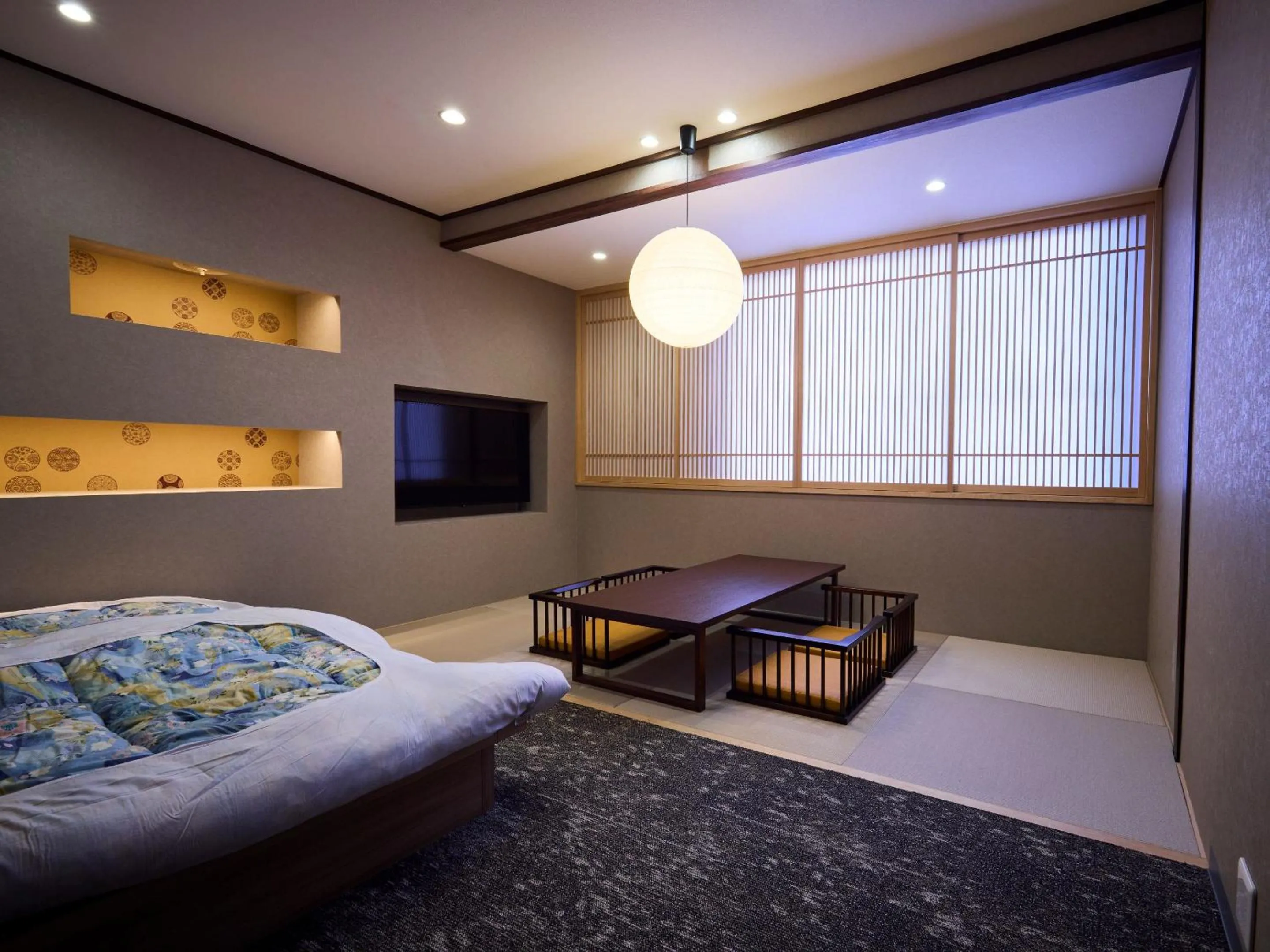 Photo of the whole room, Bed in Gion Shinmonso