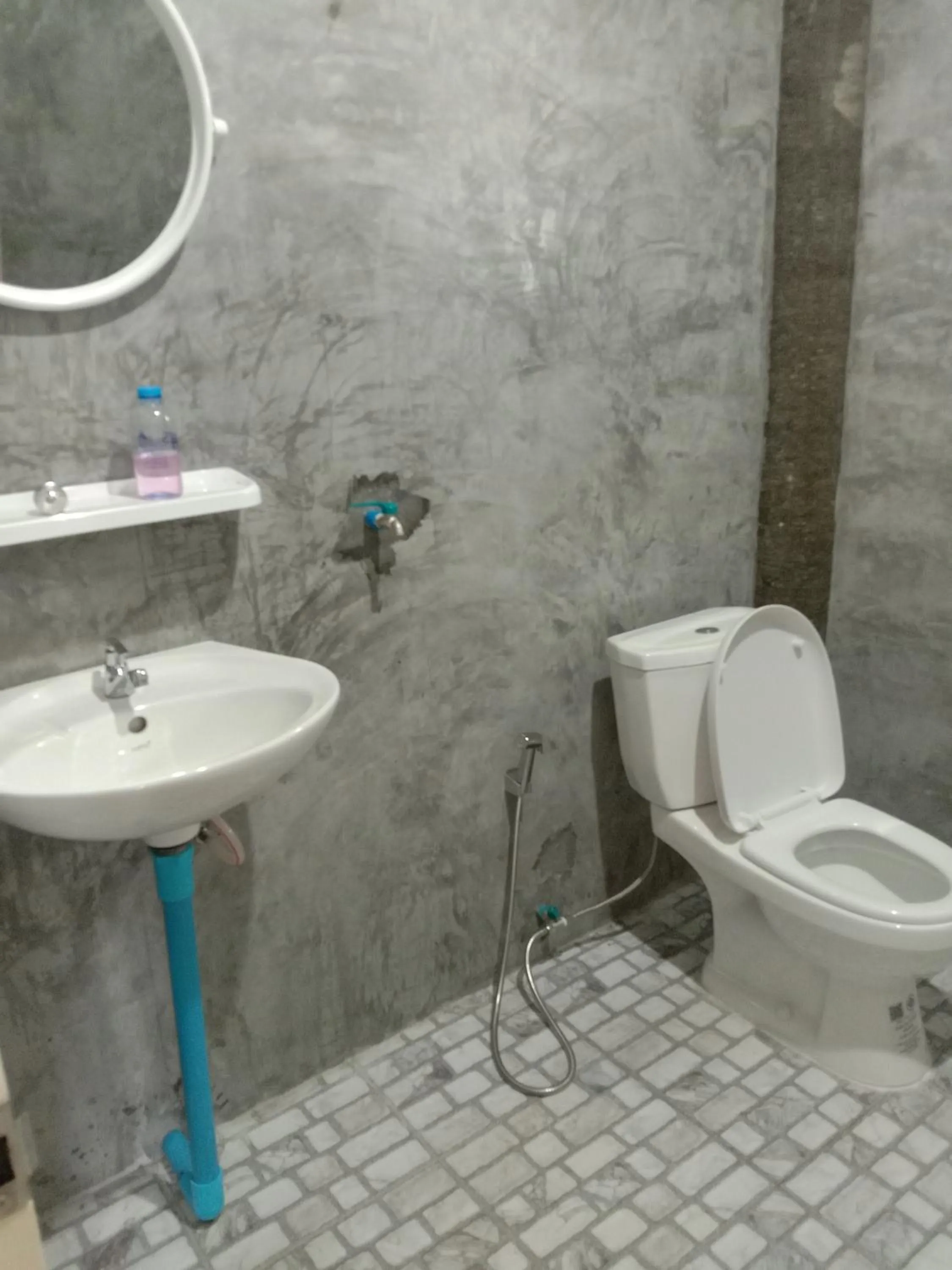 Shower in Cha Bungalow