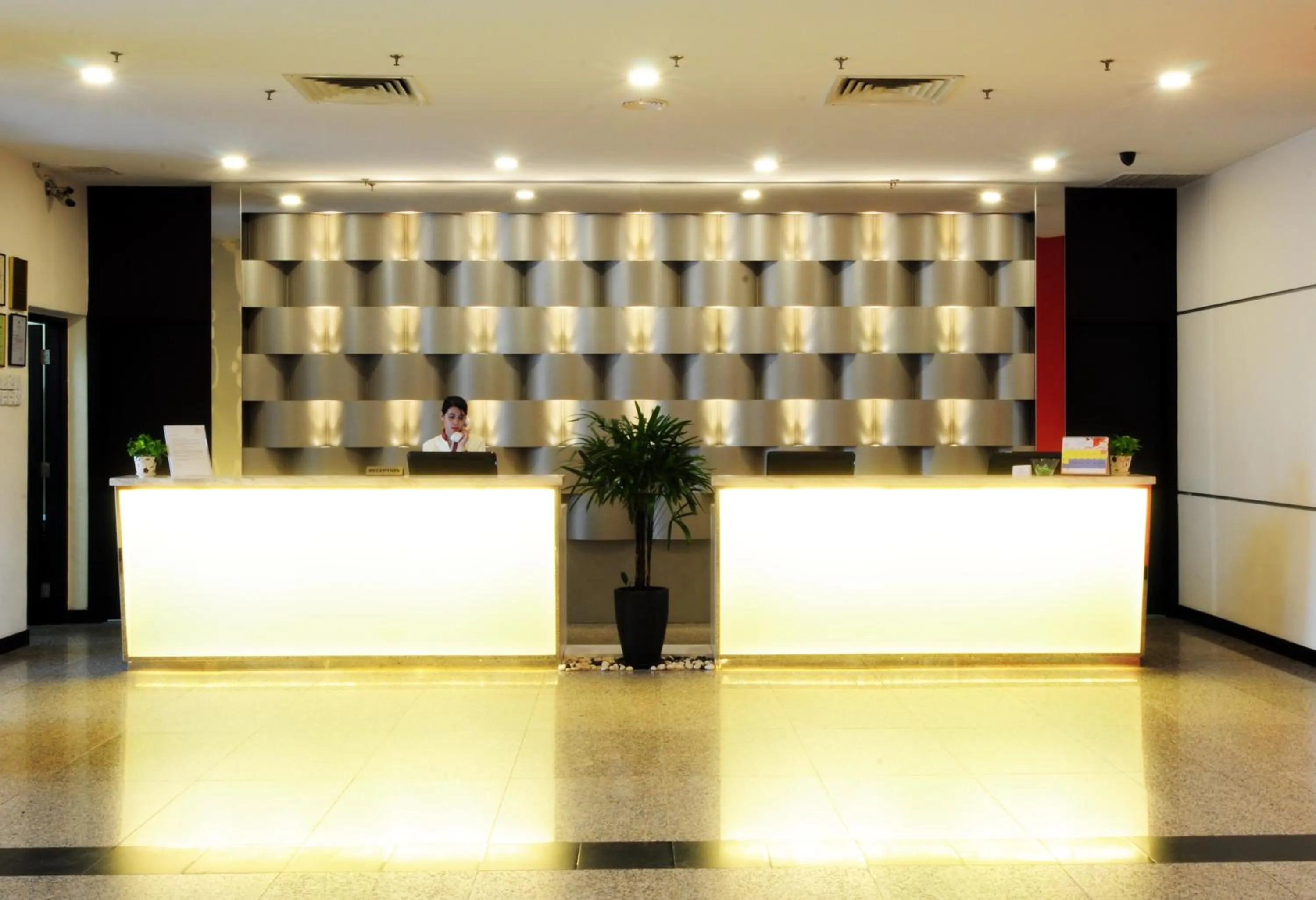 Lobby or reception in Hotel Sentral Seaview @ ​Beachfront