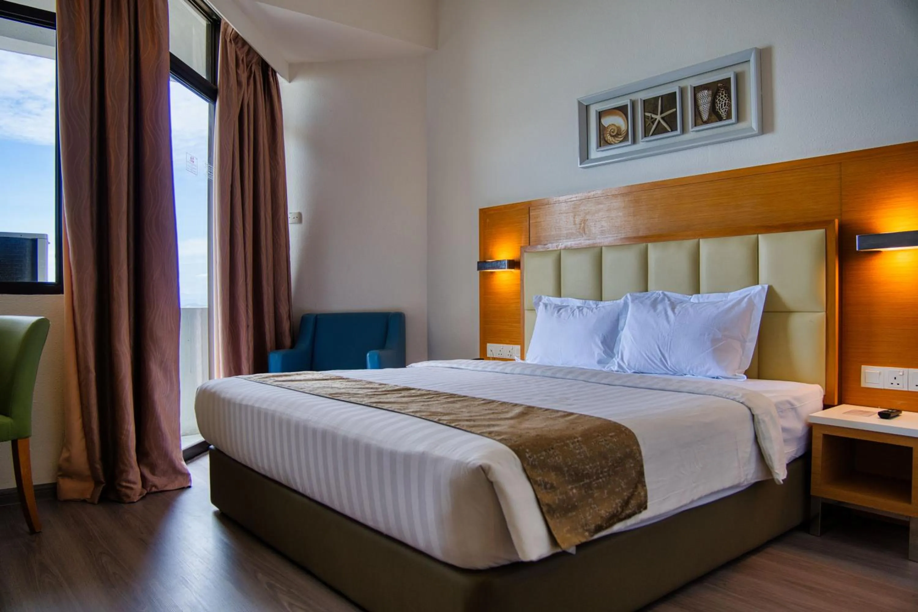 Bed in Hotel Sentral Seaview @ ​Beachfront