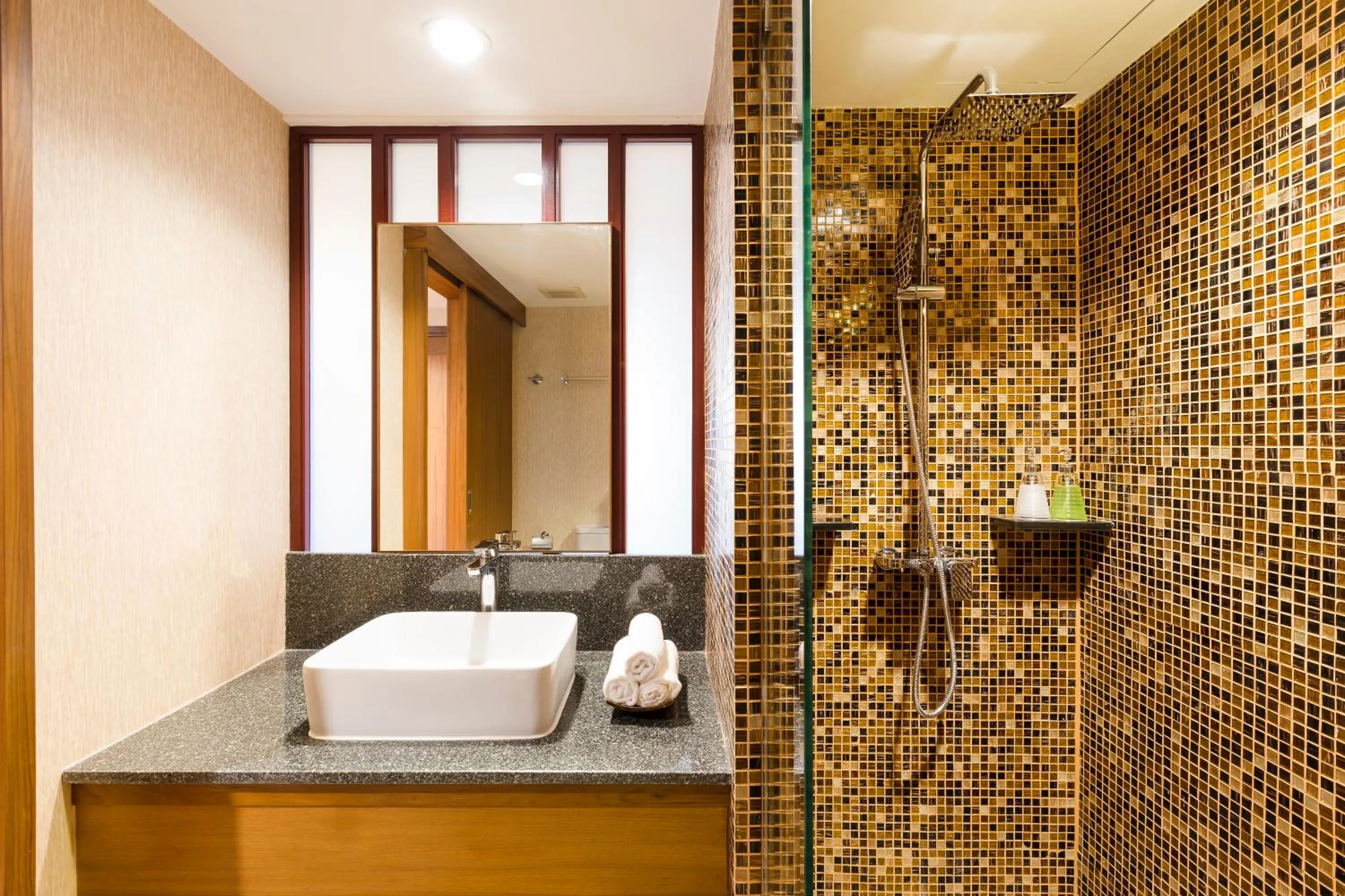 Bathroom in Asia Hotels Group (Poonpetch Chiangmai)