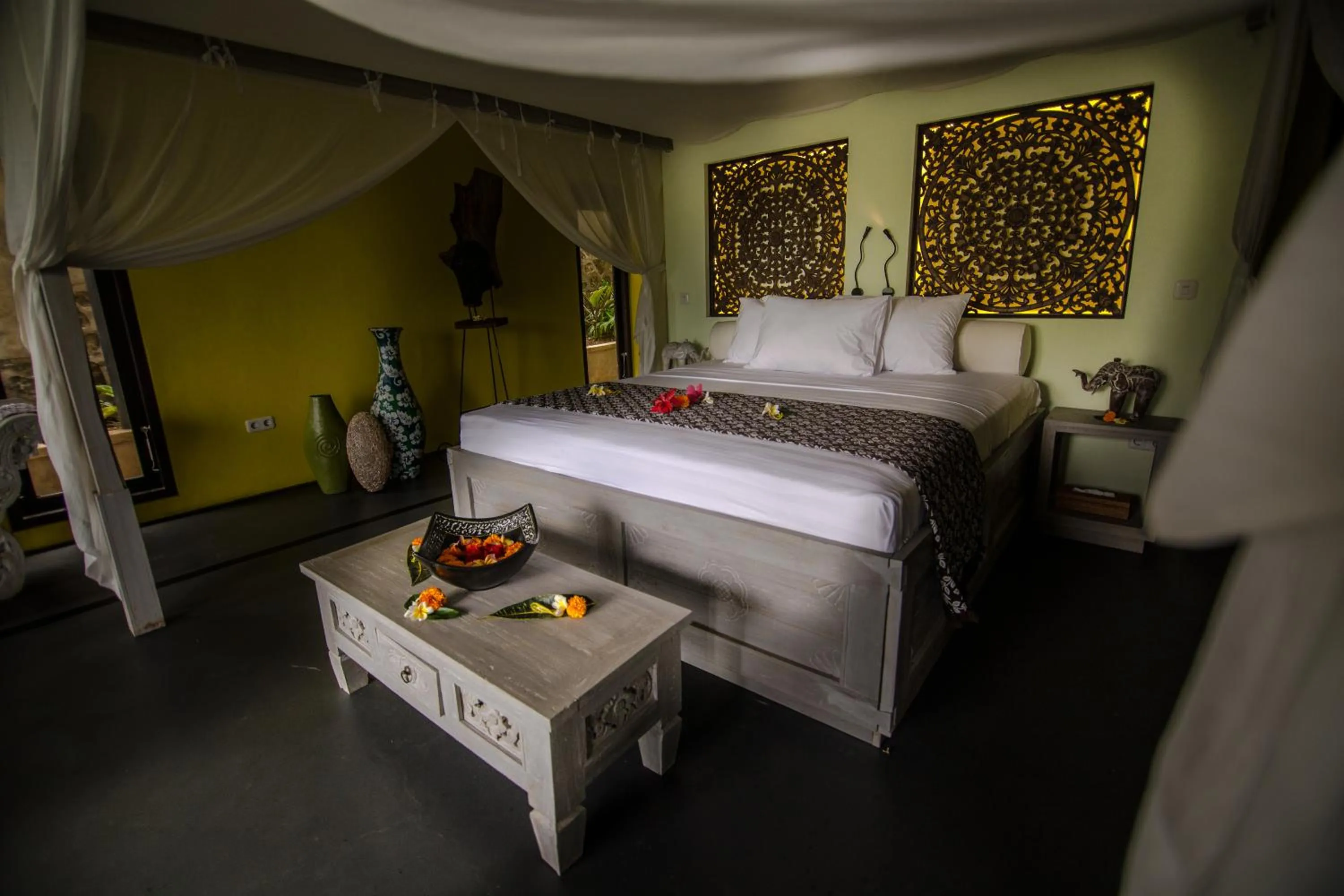 Decorative detail, Bed in Zen Resort Bali