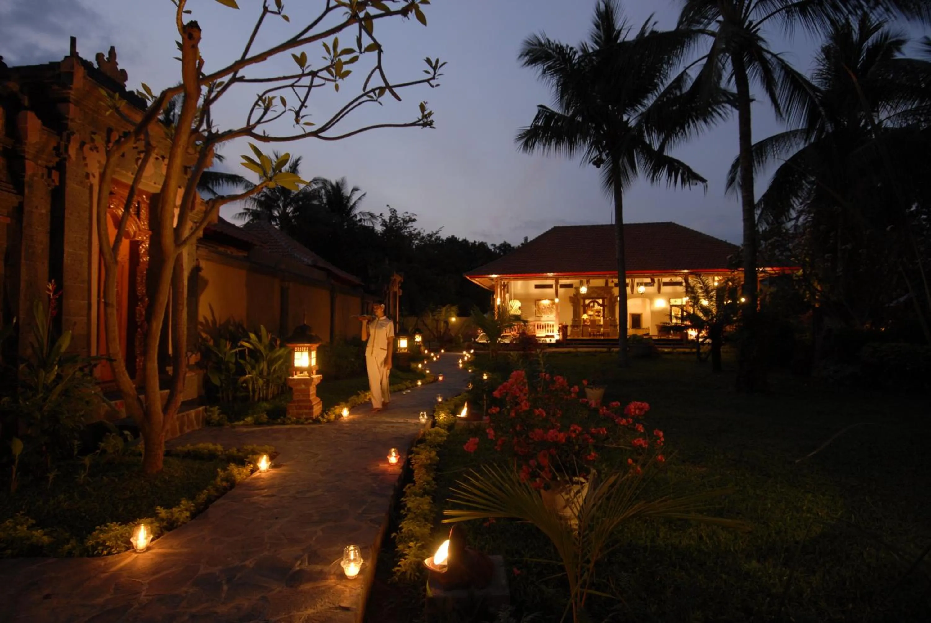 Garden in Banyualit Spa 'n Resort Lovina