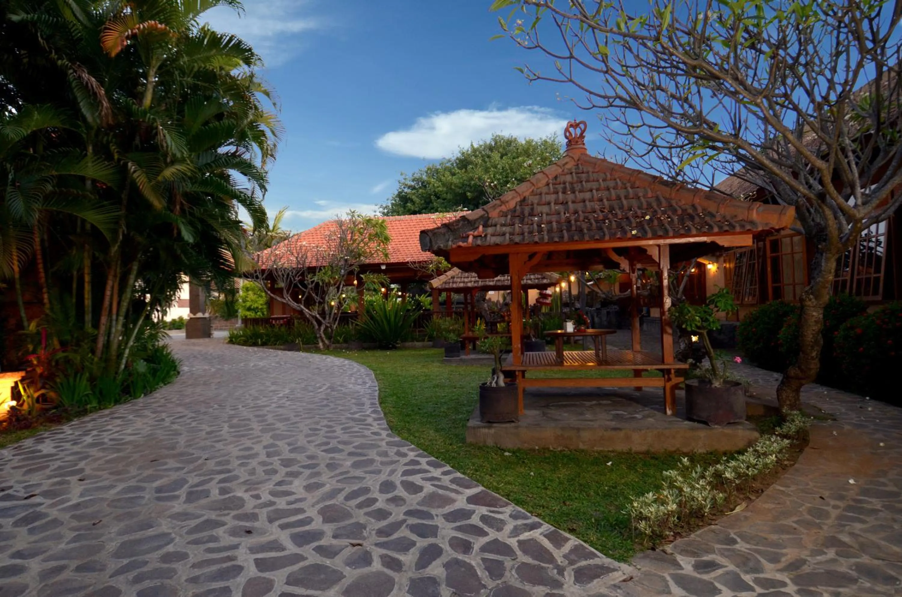 Facade/entrance in Banyualit Spa 'n Resort Lovina