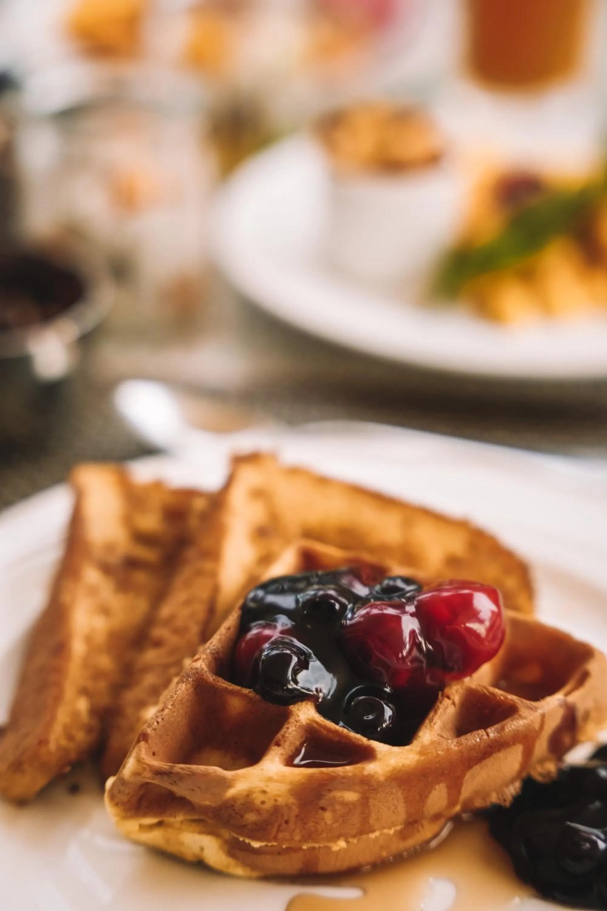 Breakfast in Holiday Inn Resort Kandooma Maldives - Kids Stay & Eat Free and Free Roundtrip Speed Boat for a minimum 4 nights stay