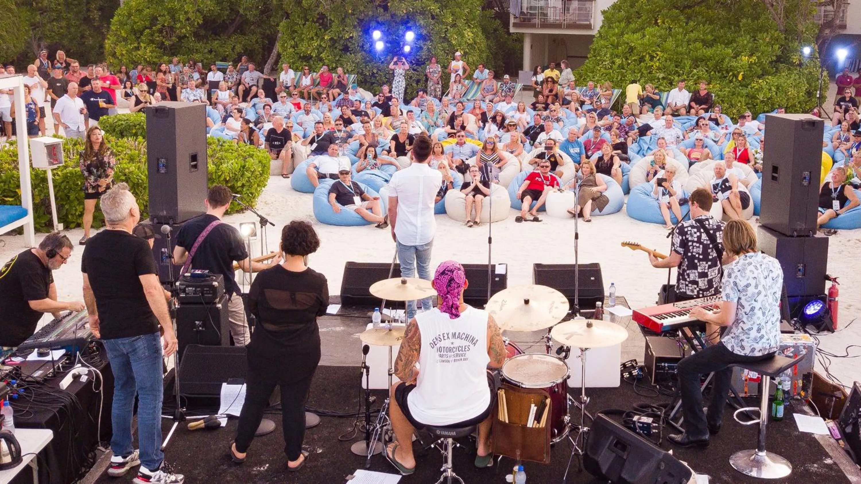 Meeting/conference room in Holiday Inn Resort Kandooma Maldives - Kids Stay & Eat Free and Free Roundtrip Speed Boat for a minimum 4 nights stay