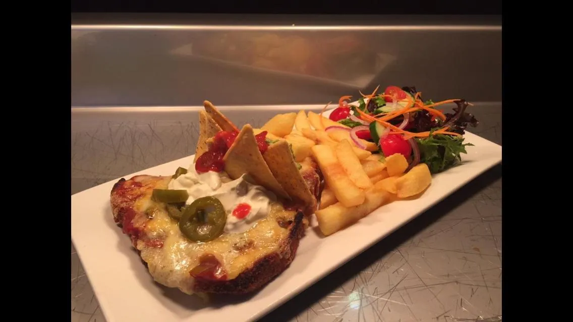 Food in Colony Inn Hotel