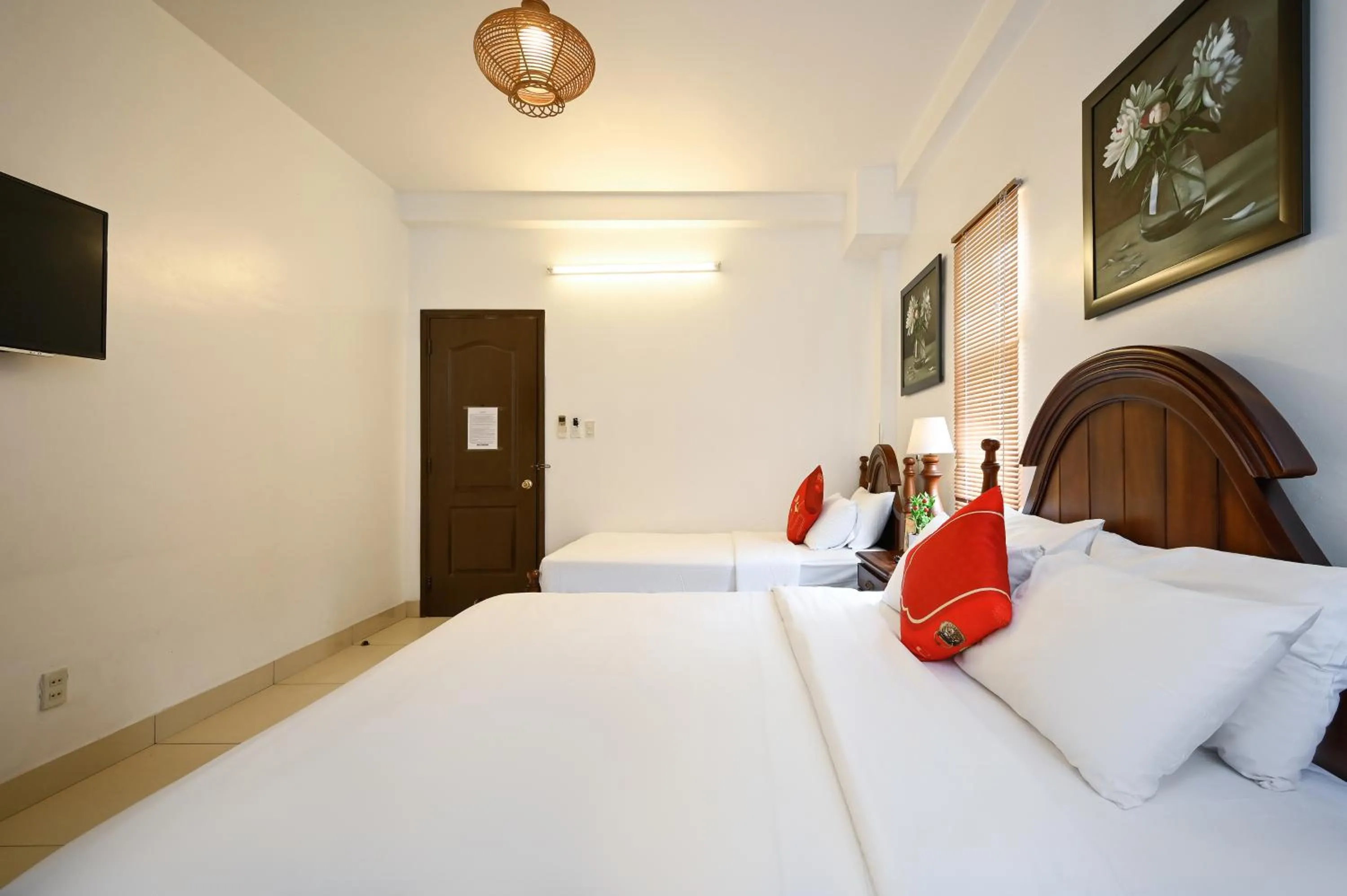 Bed in Halo Boutique Ben Thanh Hotel