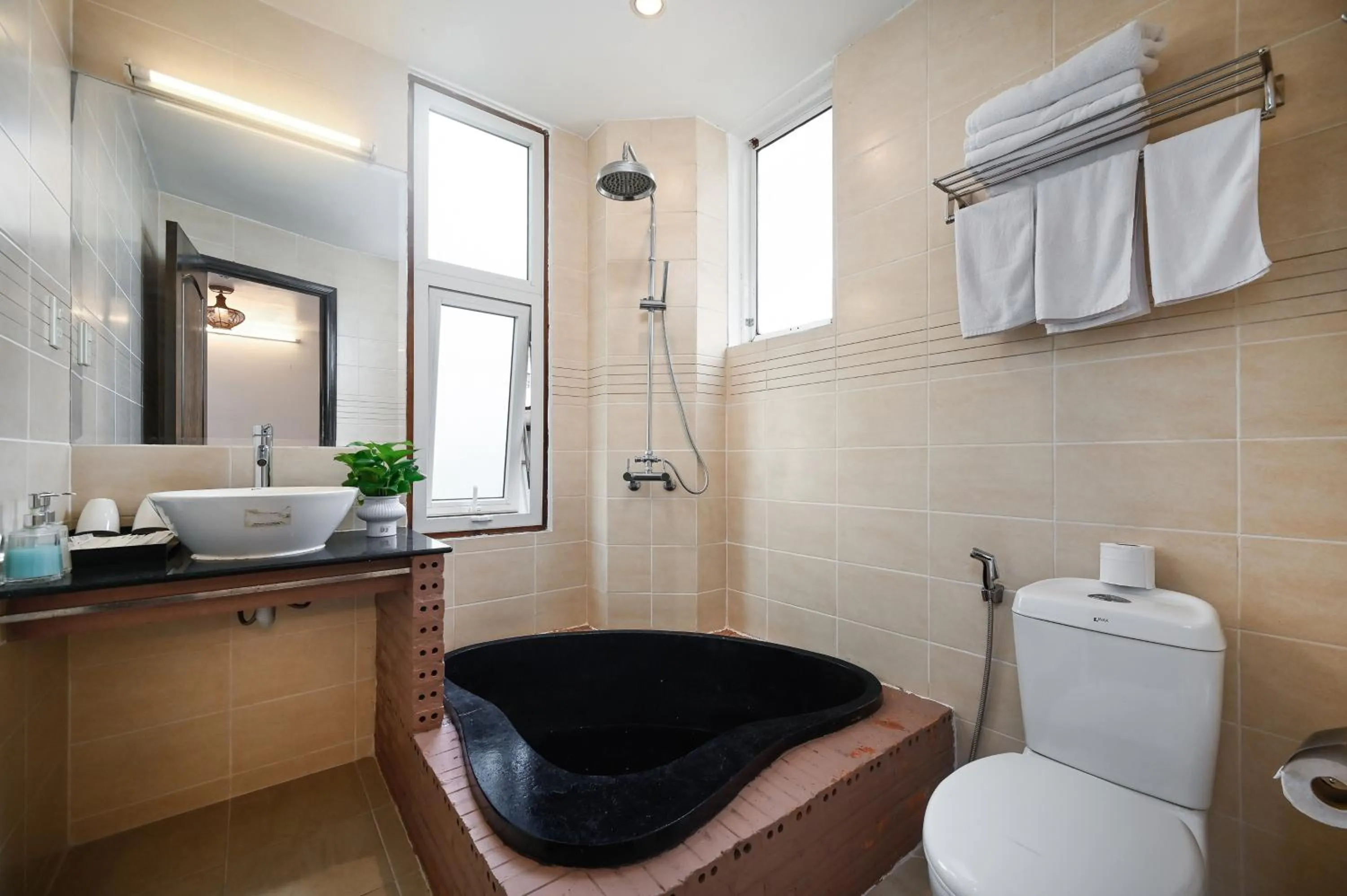 Bathroom in Halo Boutique Ben Thanh Hotel