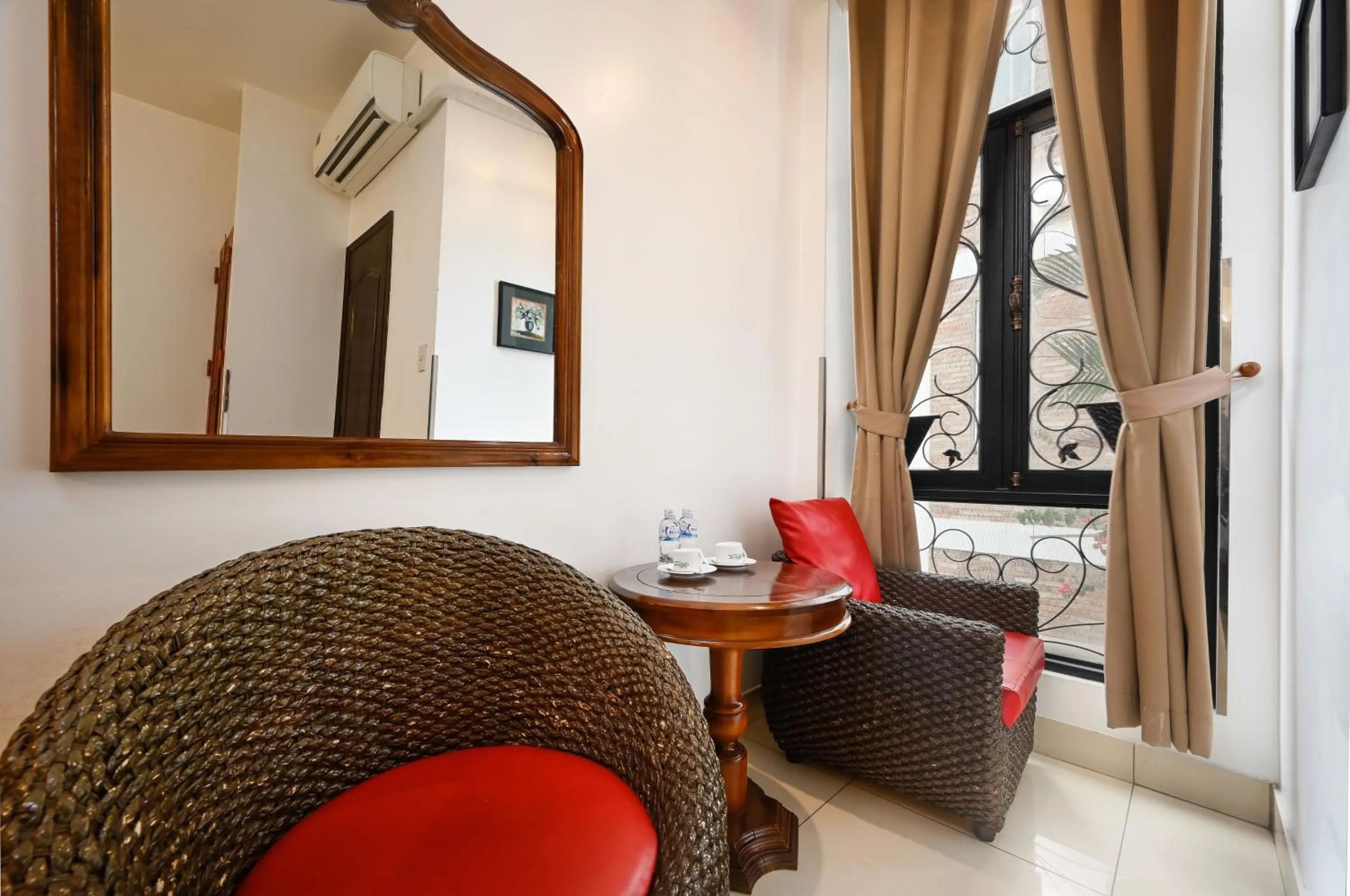 Seating area in Halo Boutique Ben Thanh Hotel