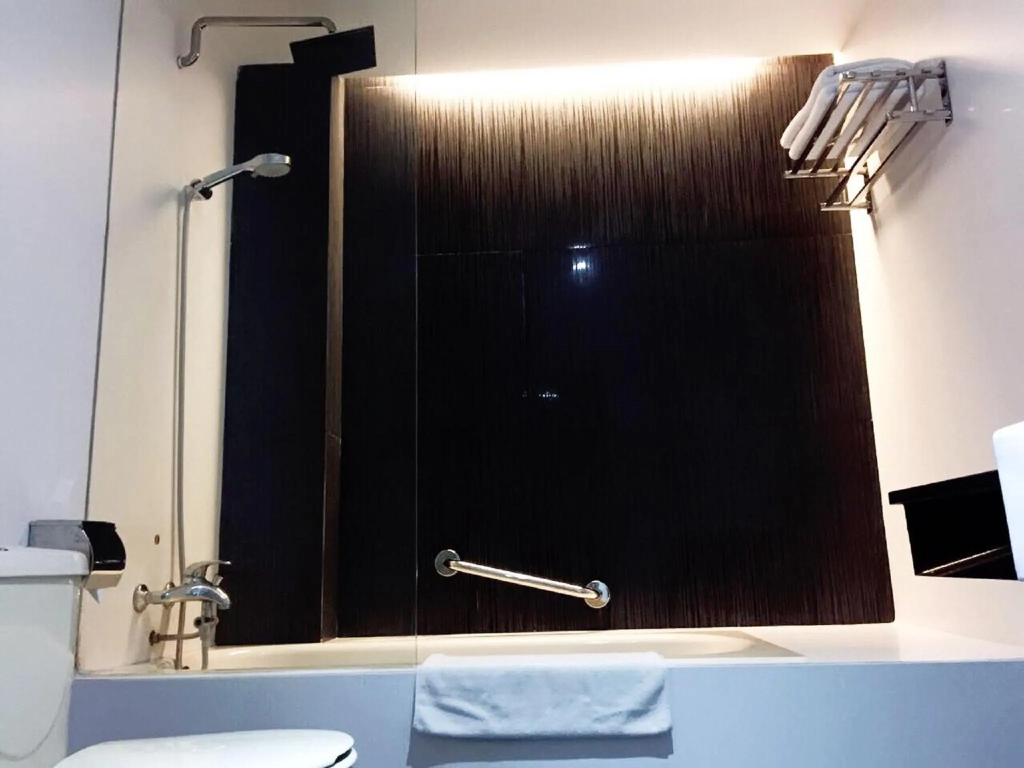 Bathroom in 89 Hotel