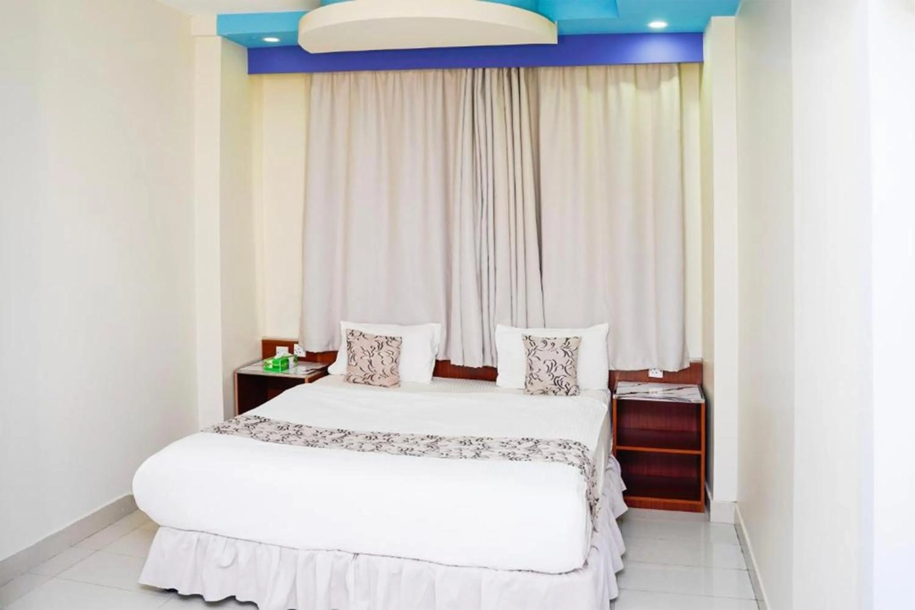 Photo of the whole room, Bed in Albayrahaa Hotel