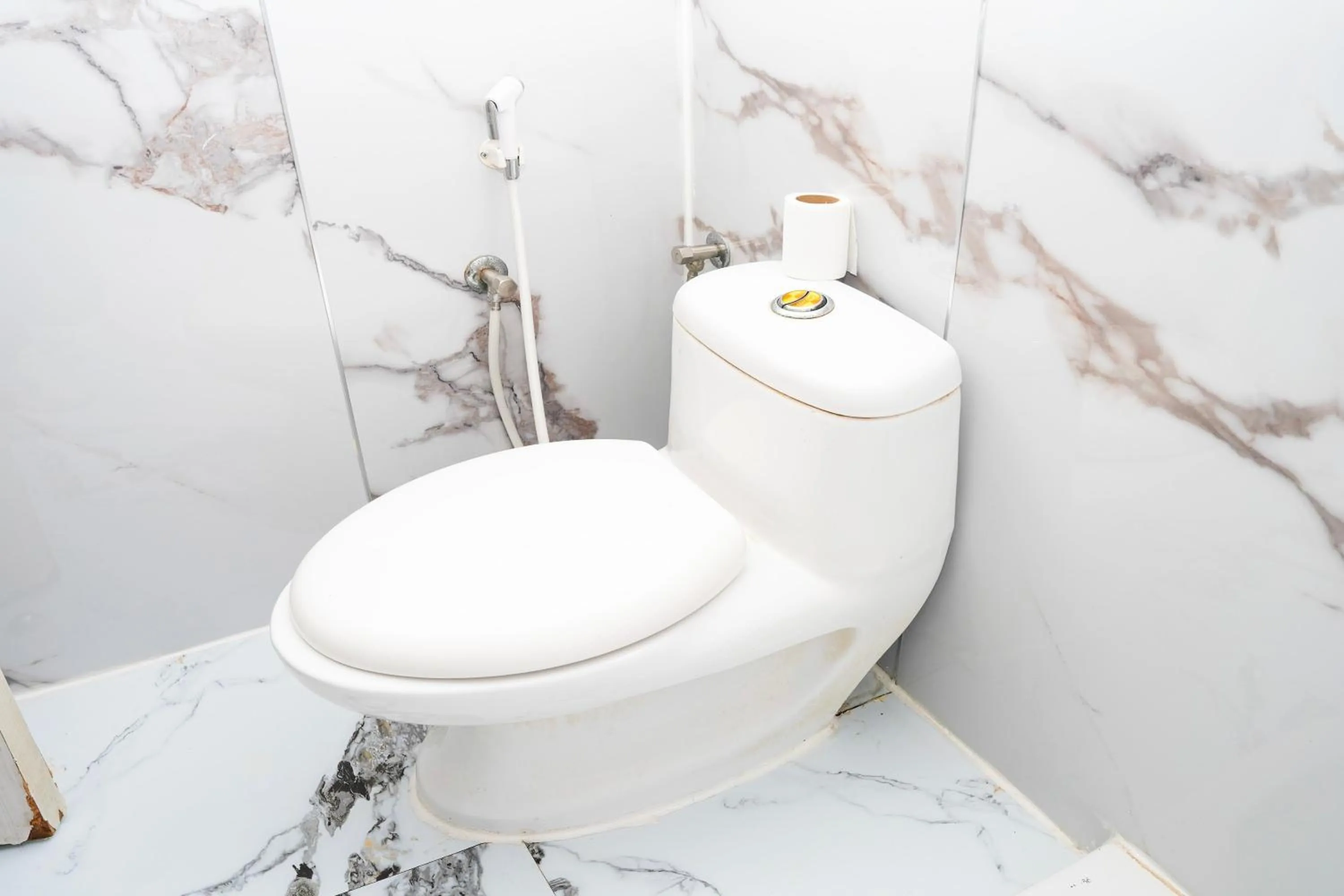 Bathroom in Albayrahaa Hotel