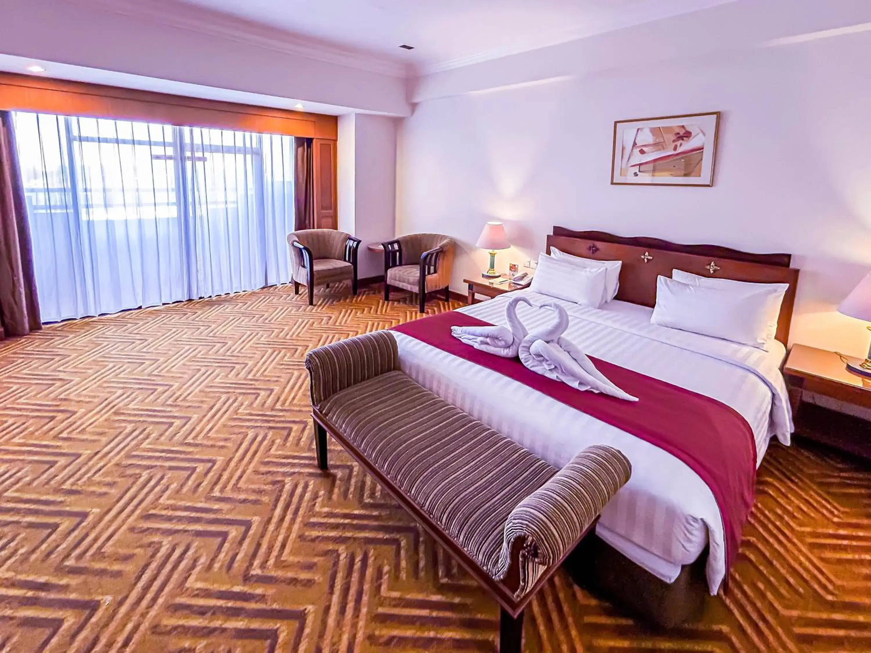 Adjoining Deluxe Double or Twin Rooms in Planet Holiday Hotel & Residence Adjoining Deluxe Double or Twin Rooms in Planet Holiday Hotel & Residence