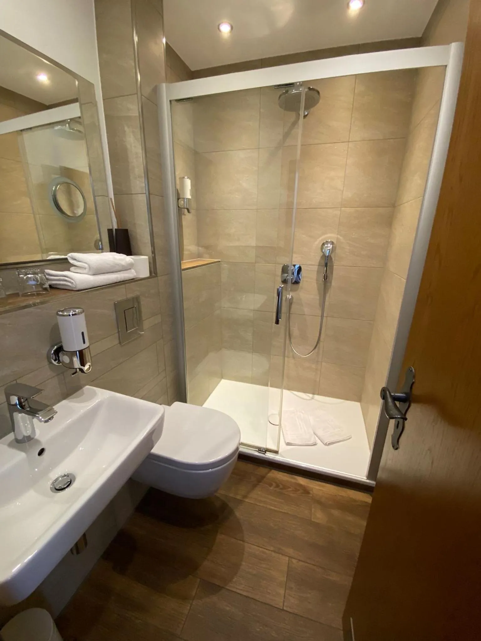 Bathroom in Hotel Alt Westerholt