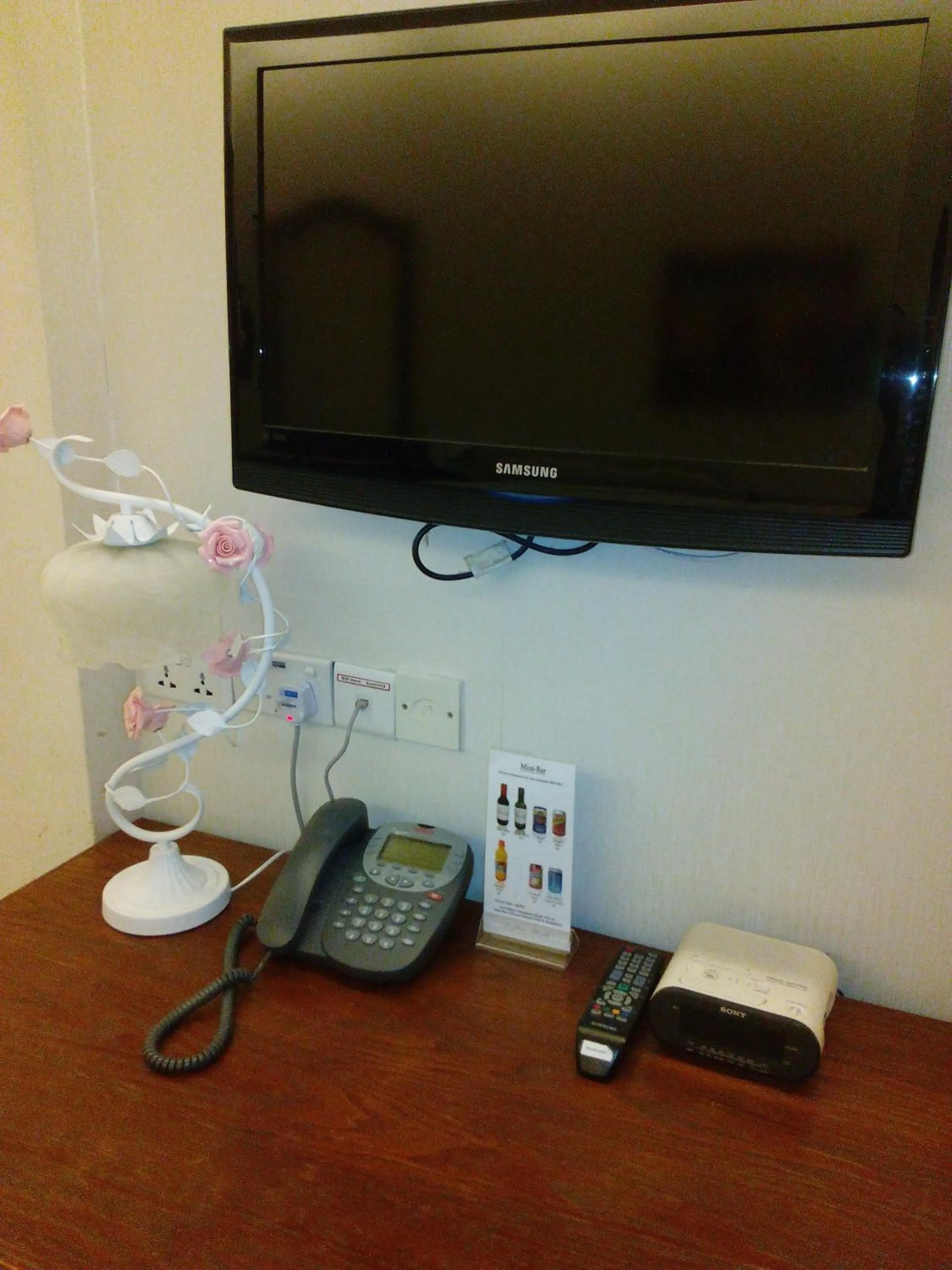 Decorative detail in Jayleen 1918