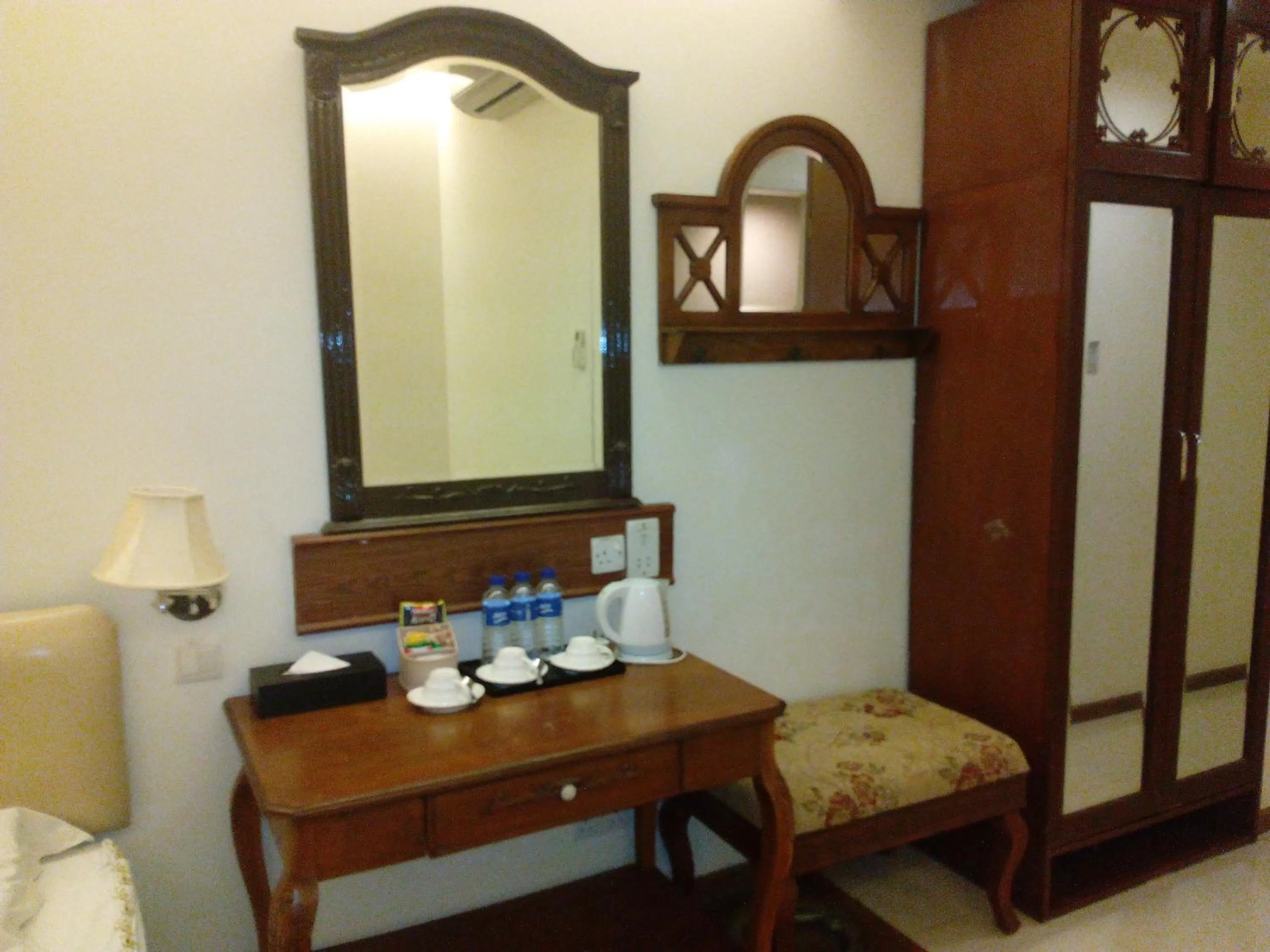 Drinks in Jayleen 1918