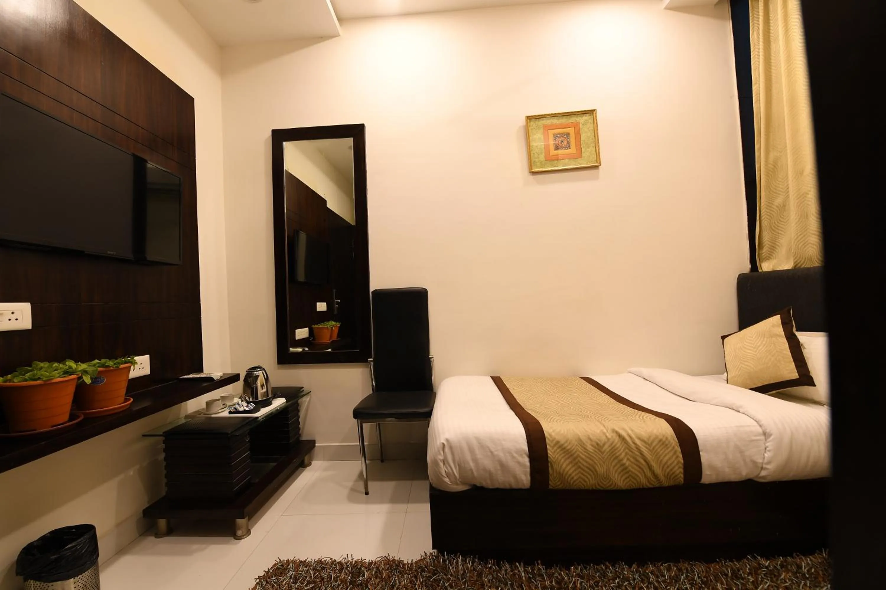 TV and multimedia, Bed in Madhav Muskan Residency