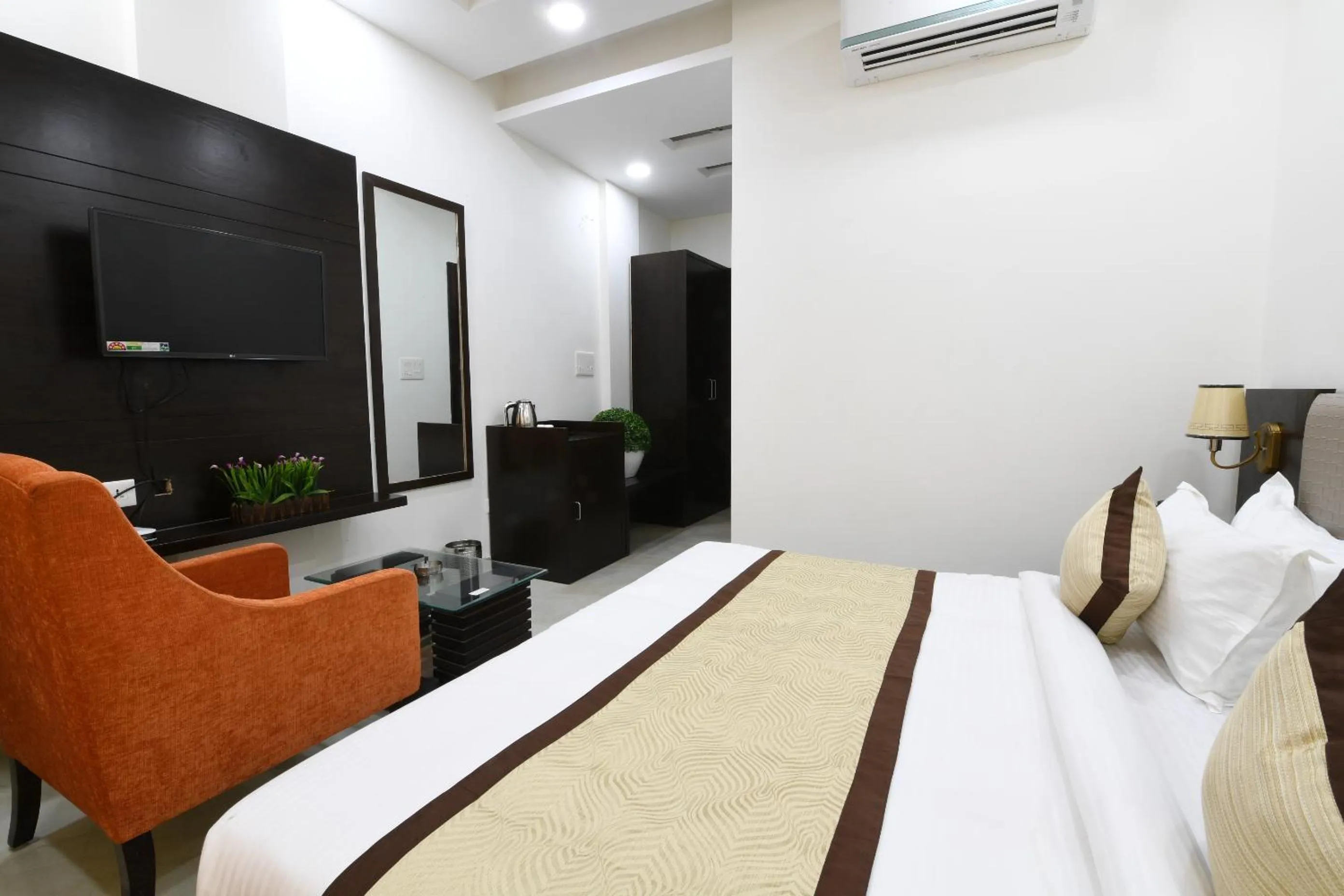 Bed in Madhav Muskan Residency