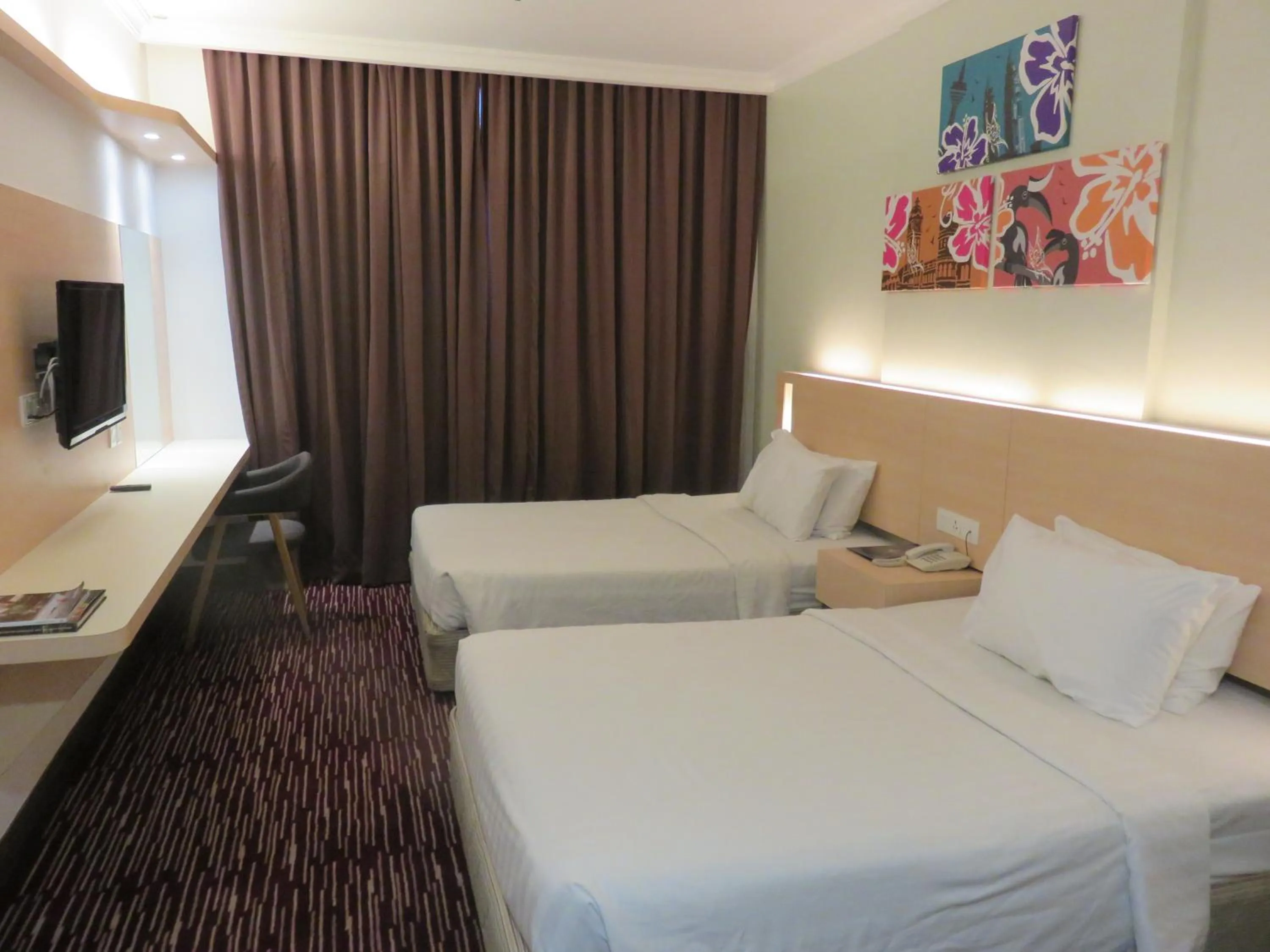 Bed in RHR Hotel Kajang