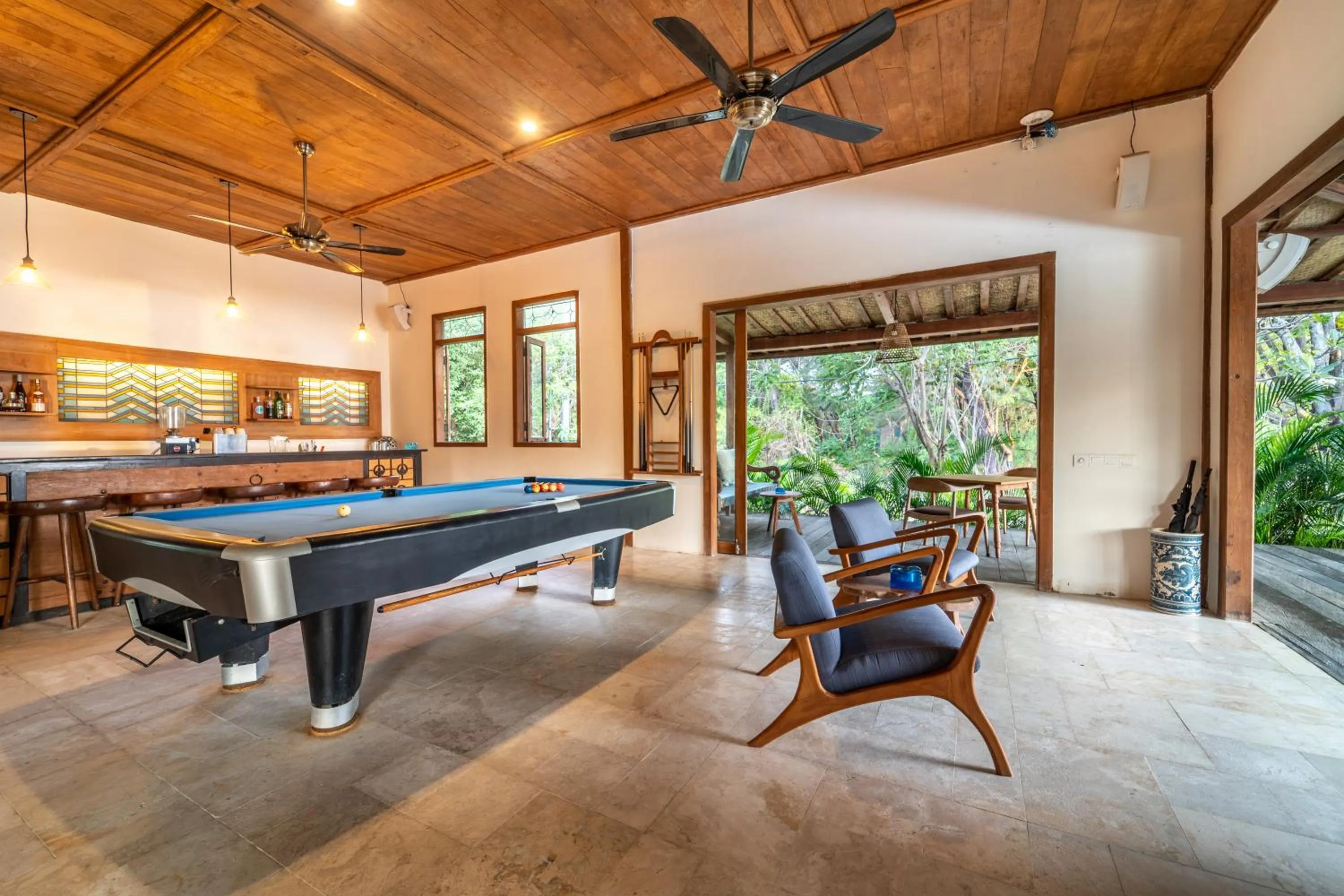 Billiard in Villa Pulau Cinta Boutique Suites