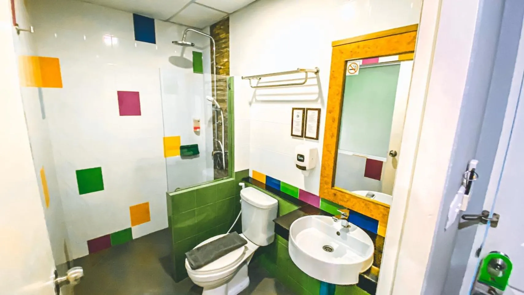 Bathroom in K2 Hotel at Thachang