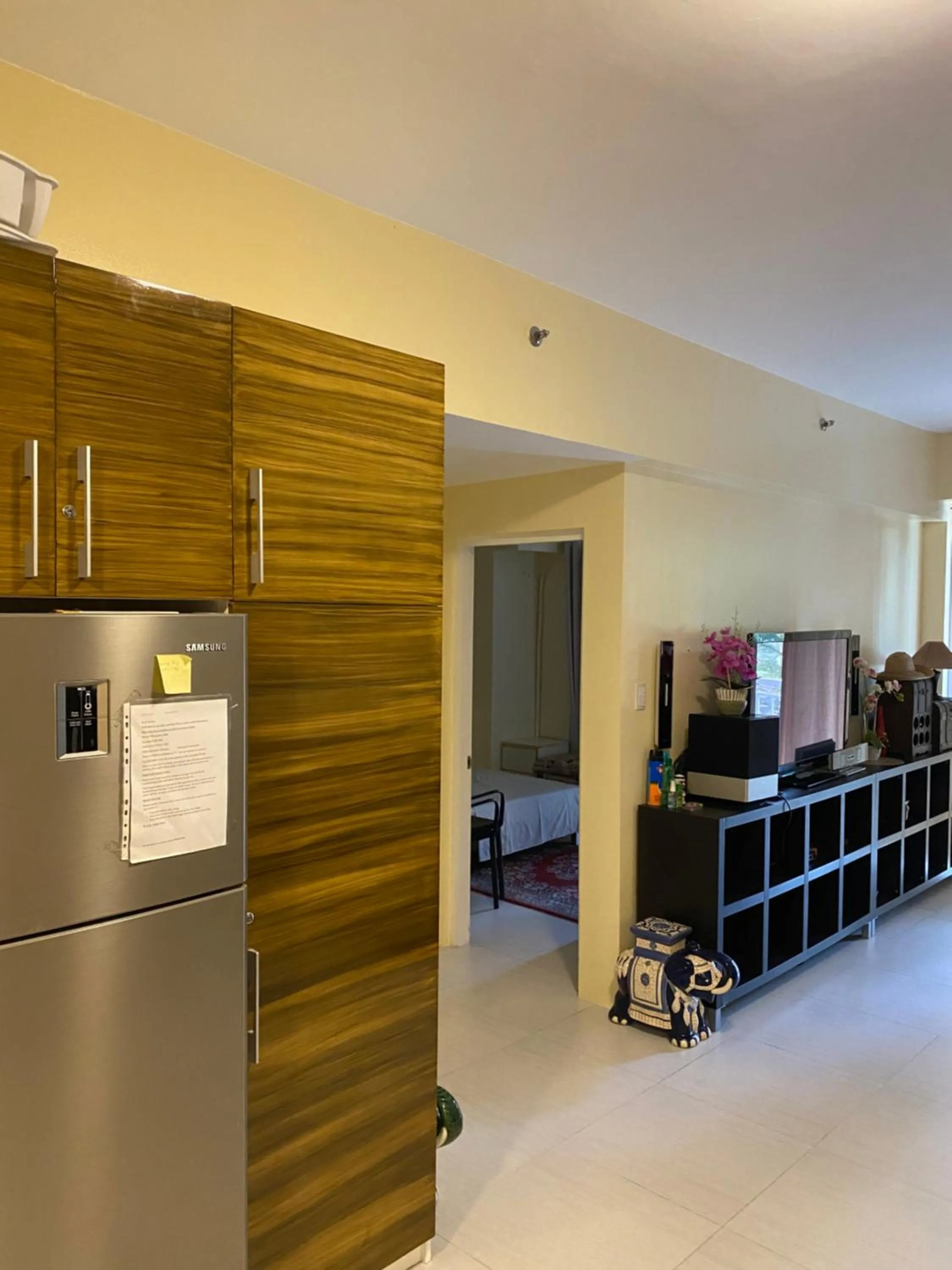 Dining area in Pico de Loro 2BR Vacation Flat