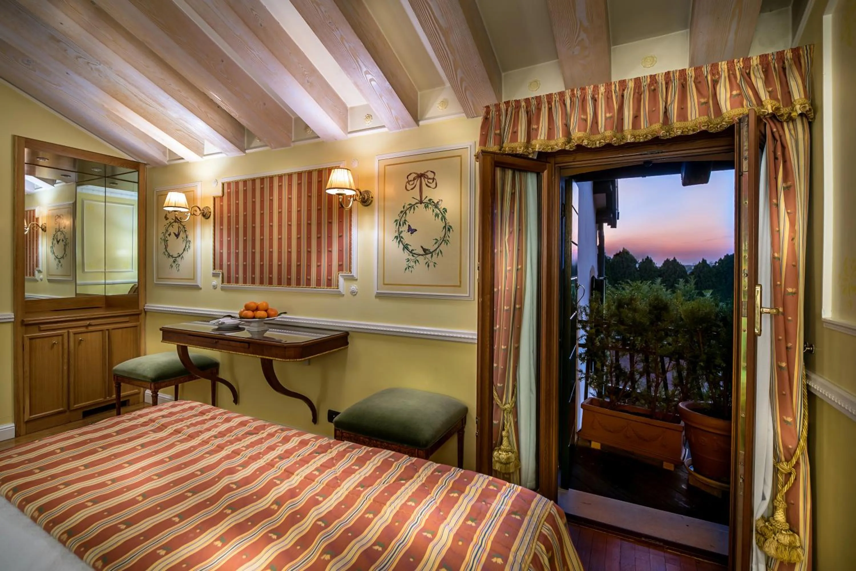 Photo of the whole room, Bed in Villa Margherita