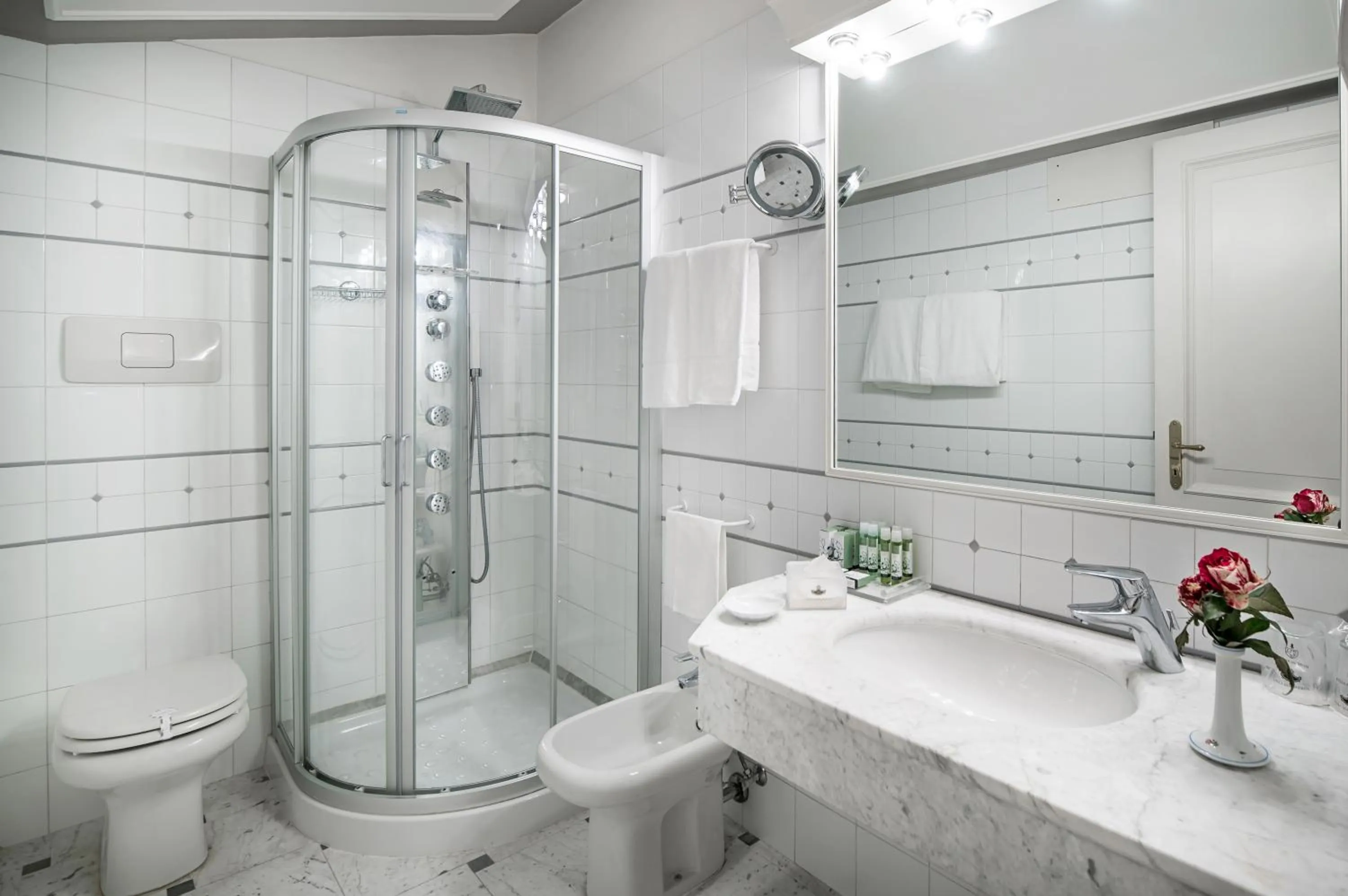 Shower in Villa Margherita