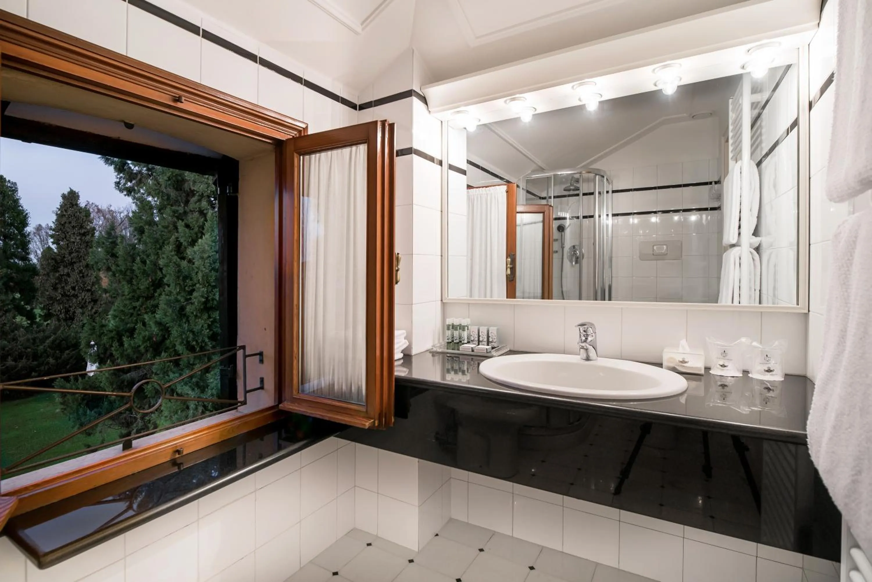 Shower in Villa Margherita